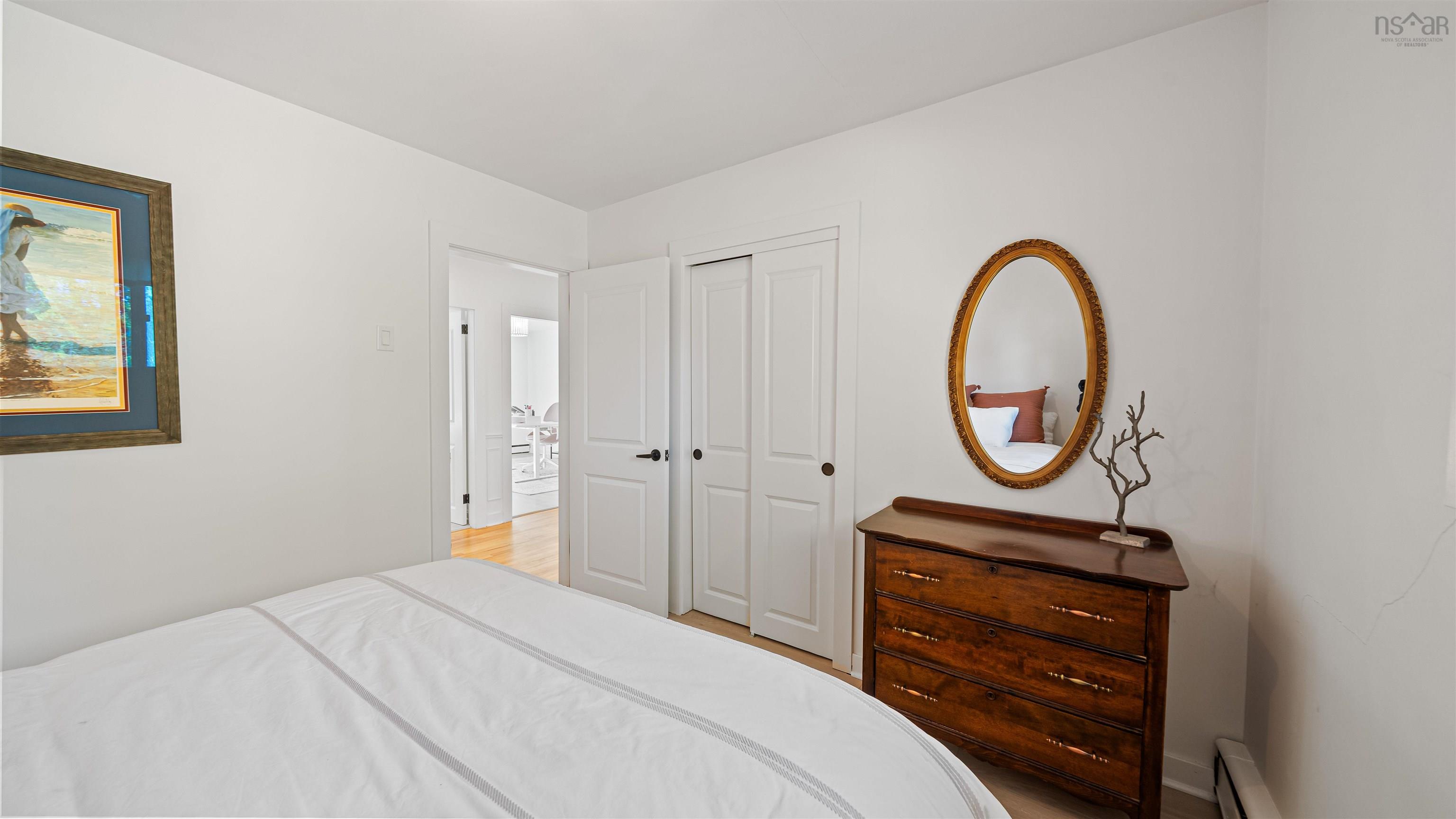 $499,900.00: 417 Wilson Street, Windsor