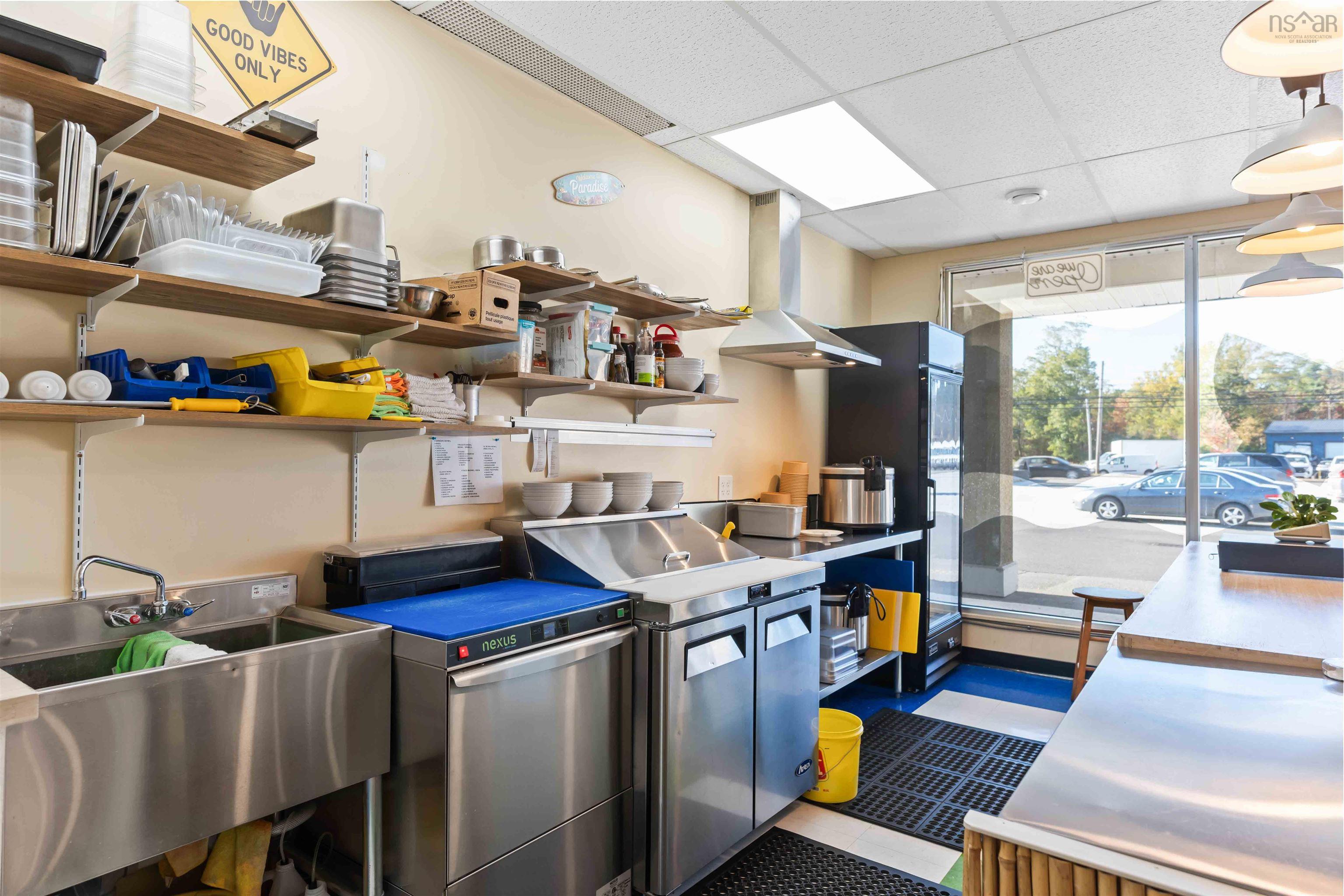 $99,900.00: B 780 Central Avenue, Greenwood