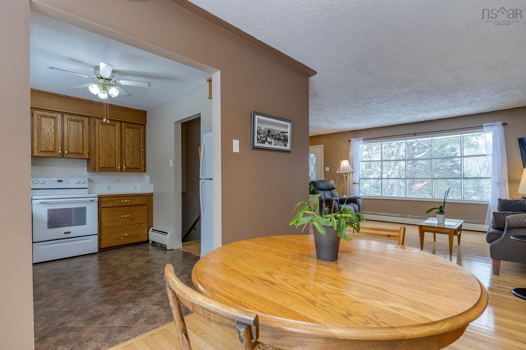 $549,900.00: 56 Brook Street, Fletchers Lake