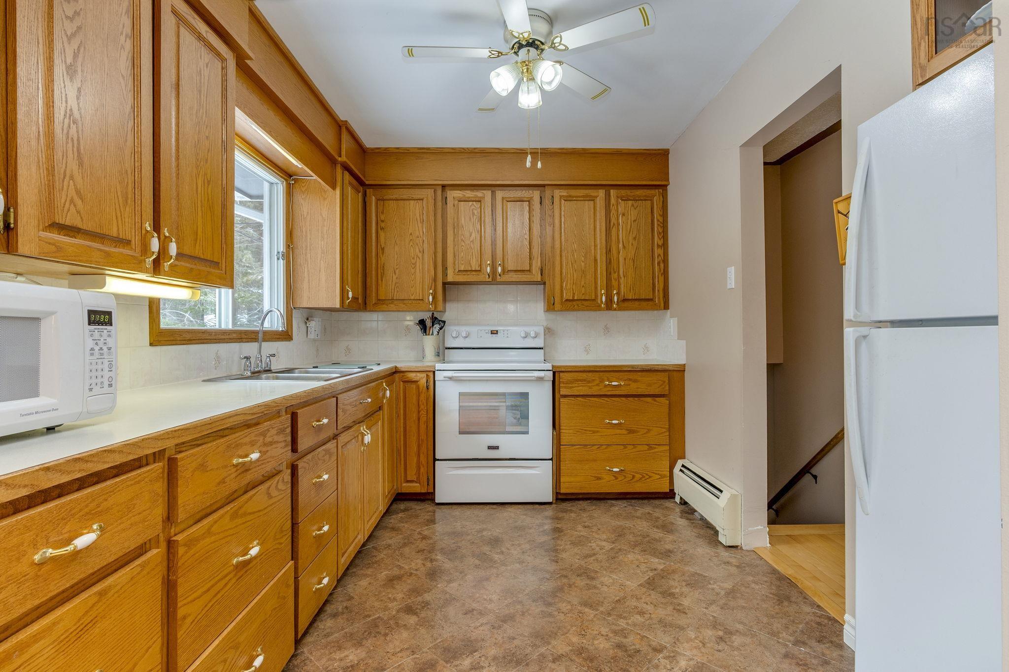 $549,900.00: 56 Brook Street, Fletchers Lake