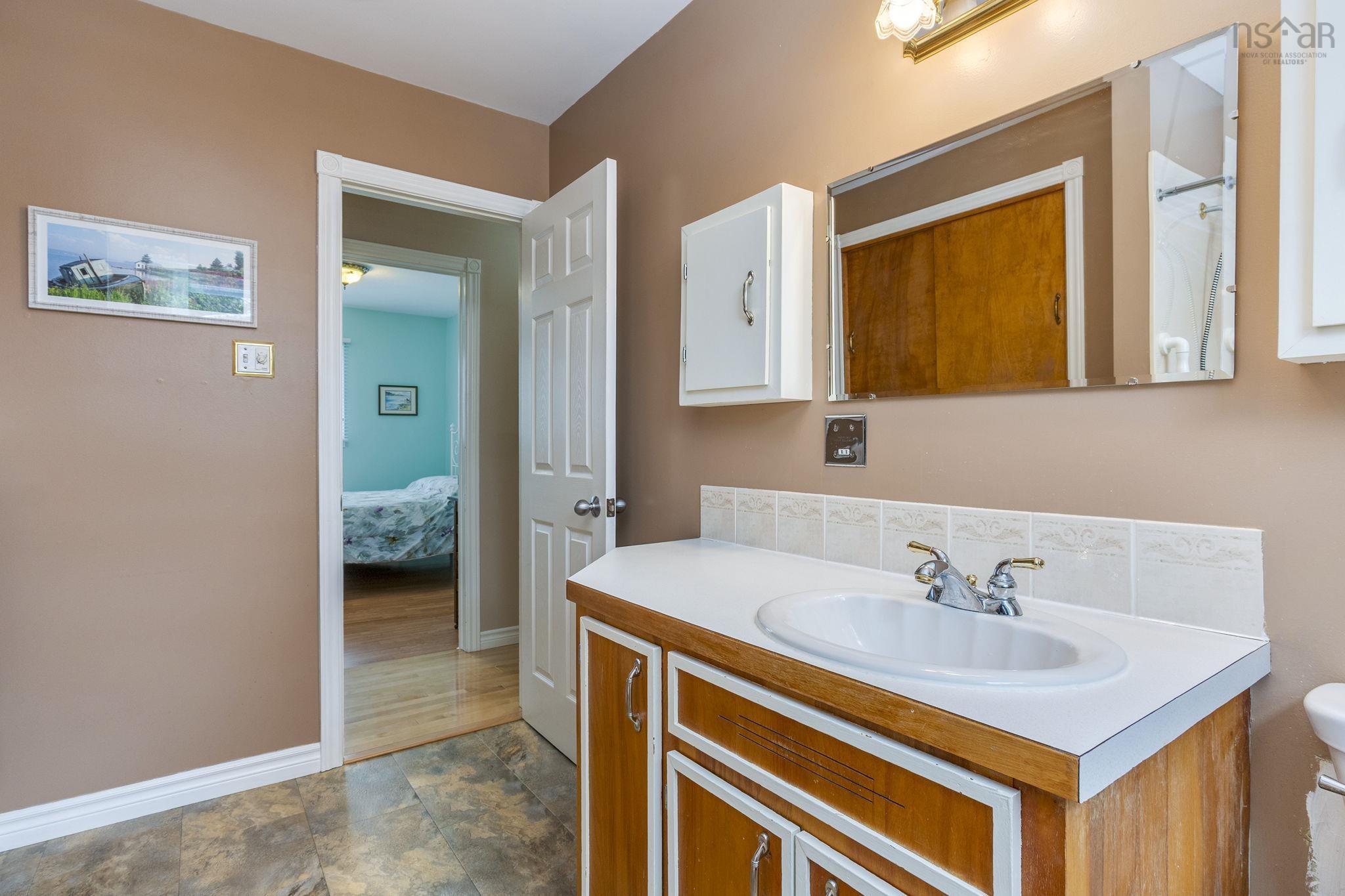 $549,900.00: 56 Brook Street, Fletchers Lake