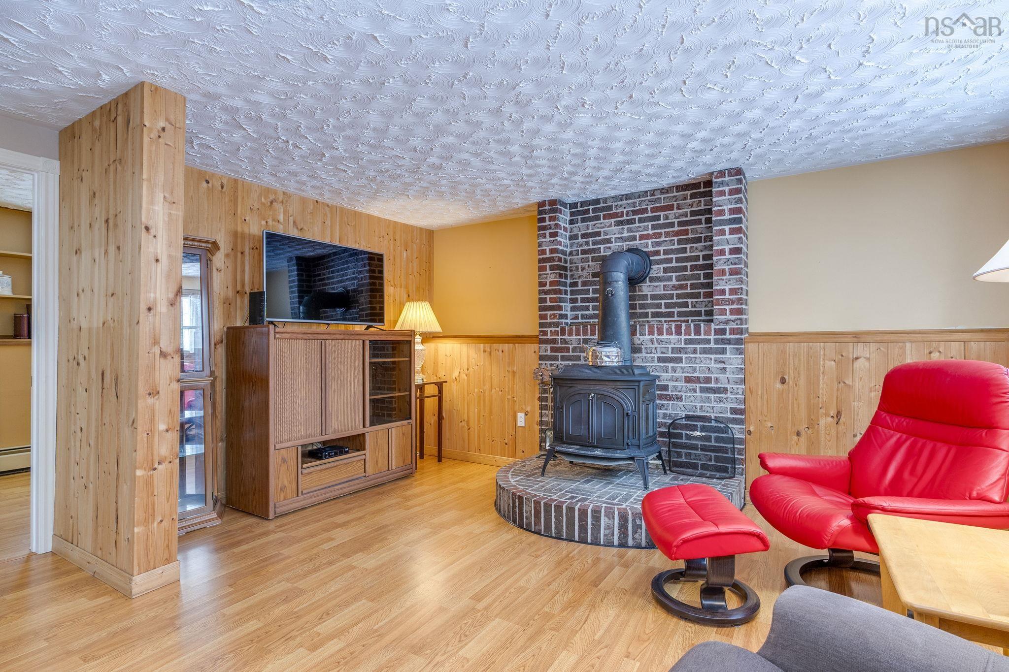 $549,900.00: 56 Brook Street, Fletchers Lake