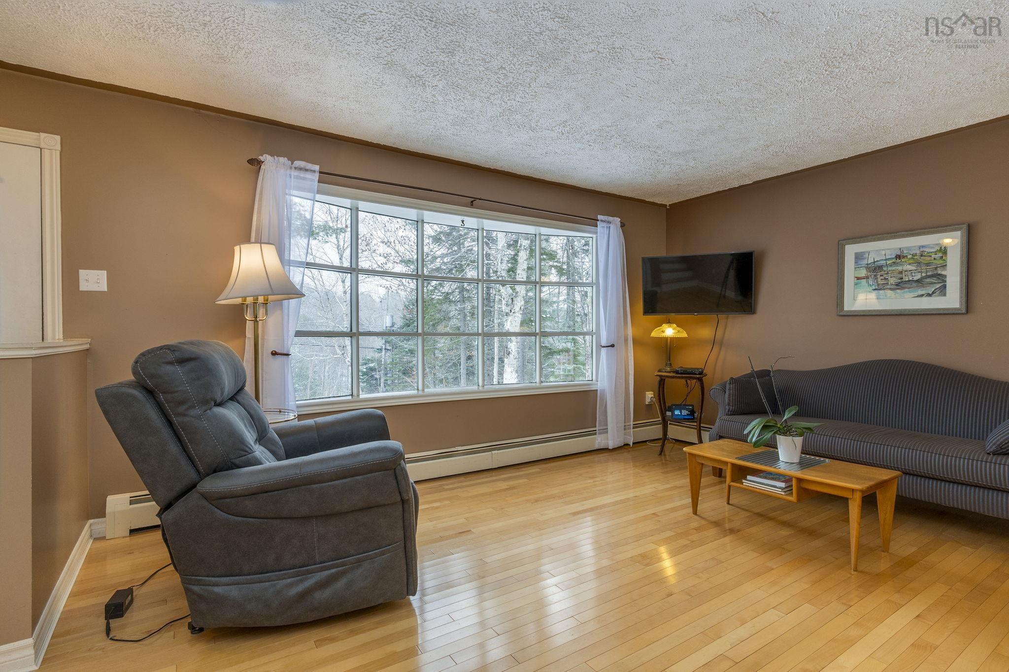 $549,900.00: 56 Brook Street, Fletchers Lake