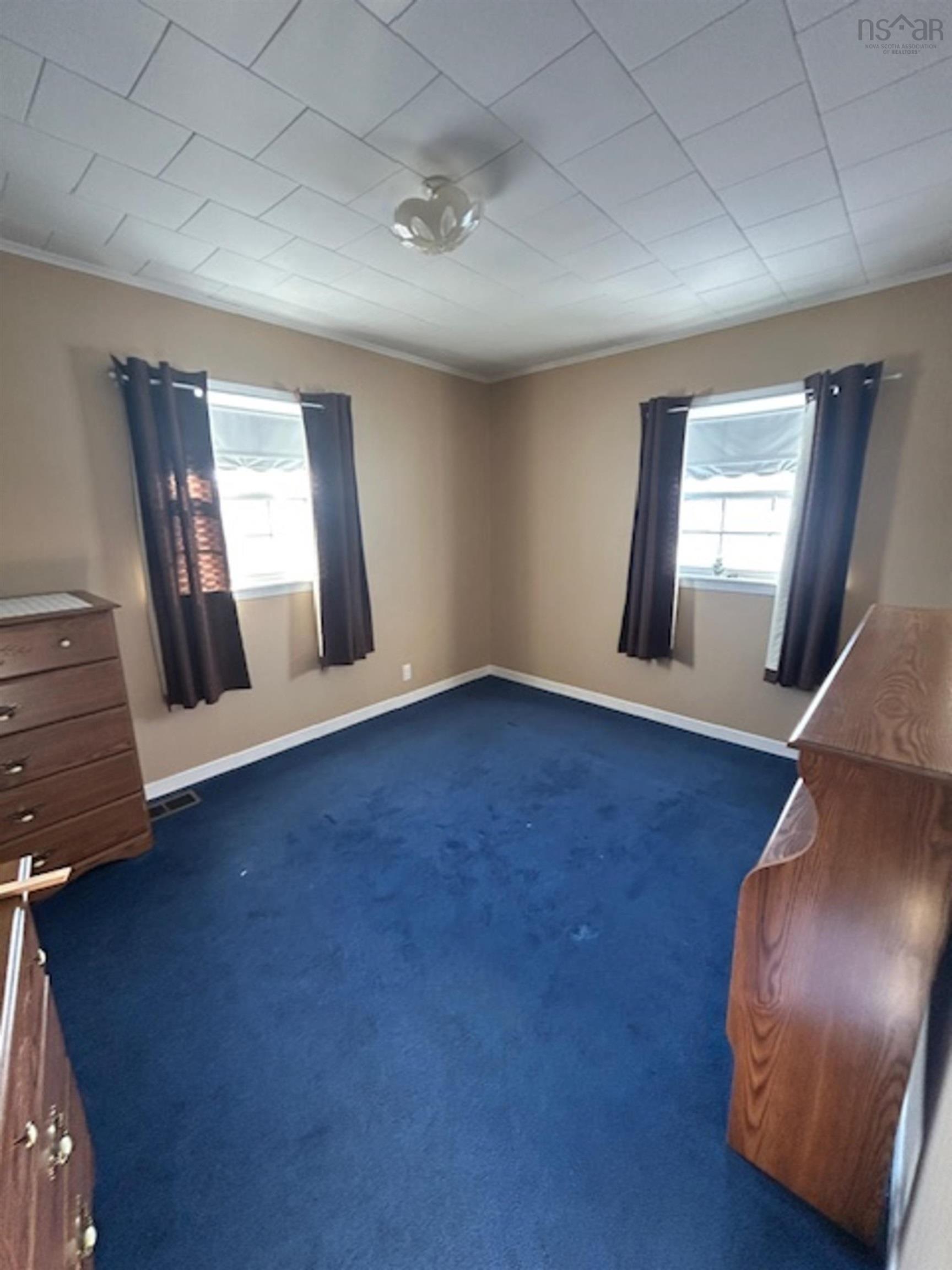 $165,000.00: 6 School Street, Clark