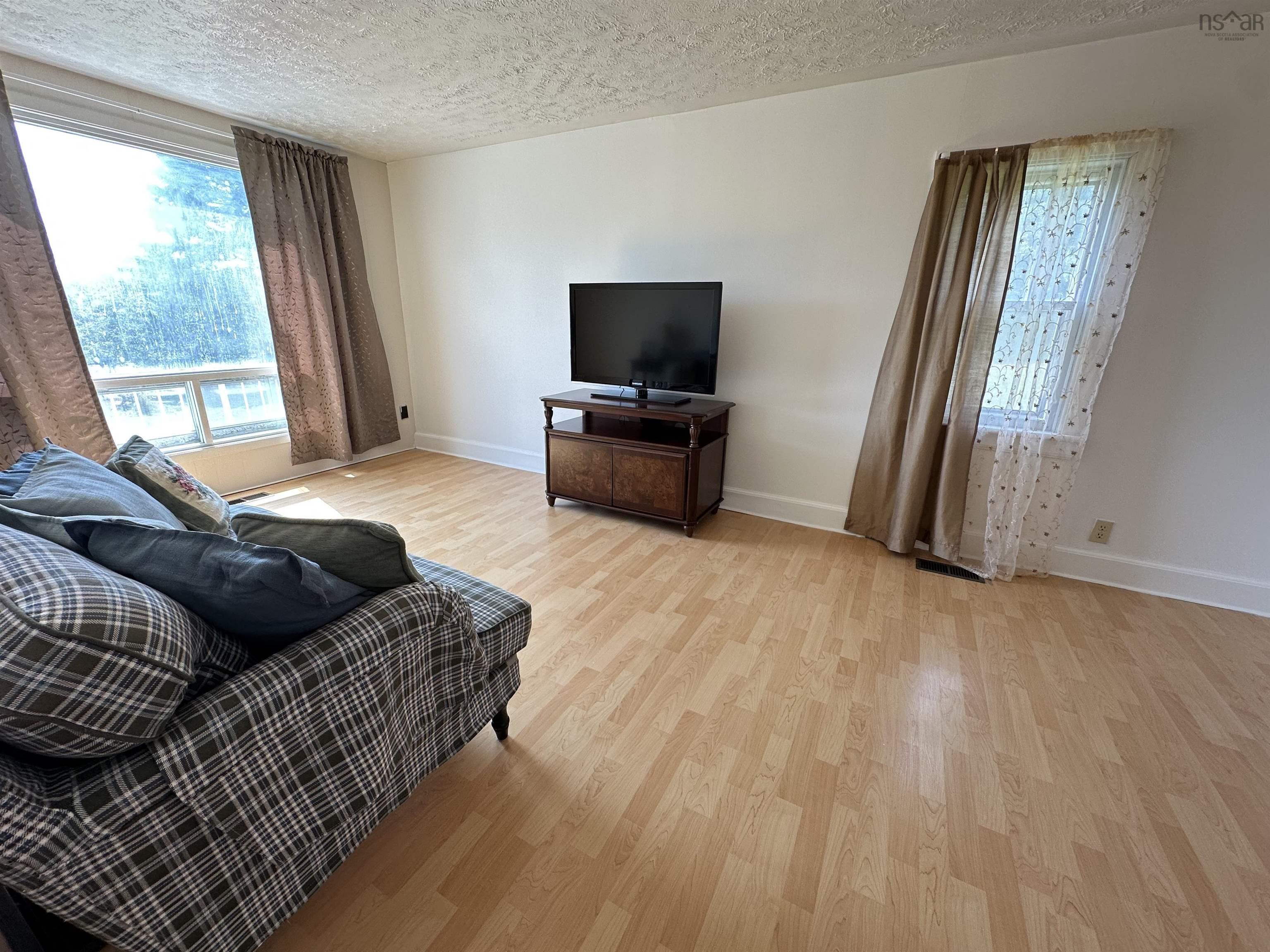 $194,900.00: 344 Highway 224, Sheet Harbour