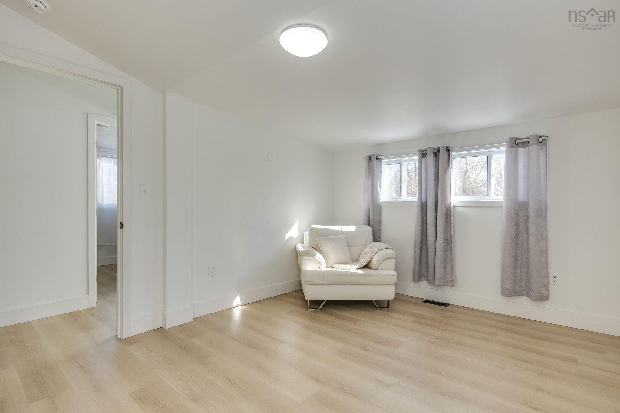 $329,900.00: 1004 Summer Street, Canning