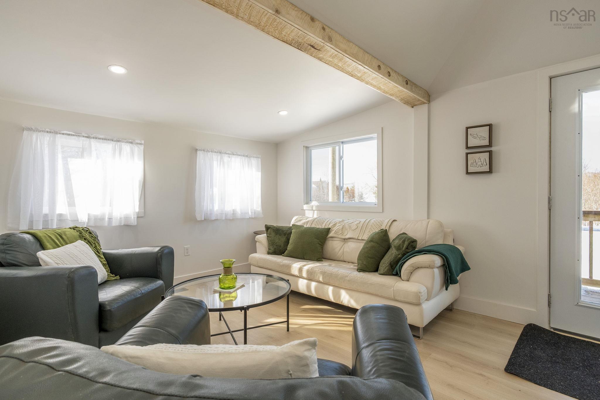 $329,900.00: 1004 Summer Street, Canning