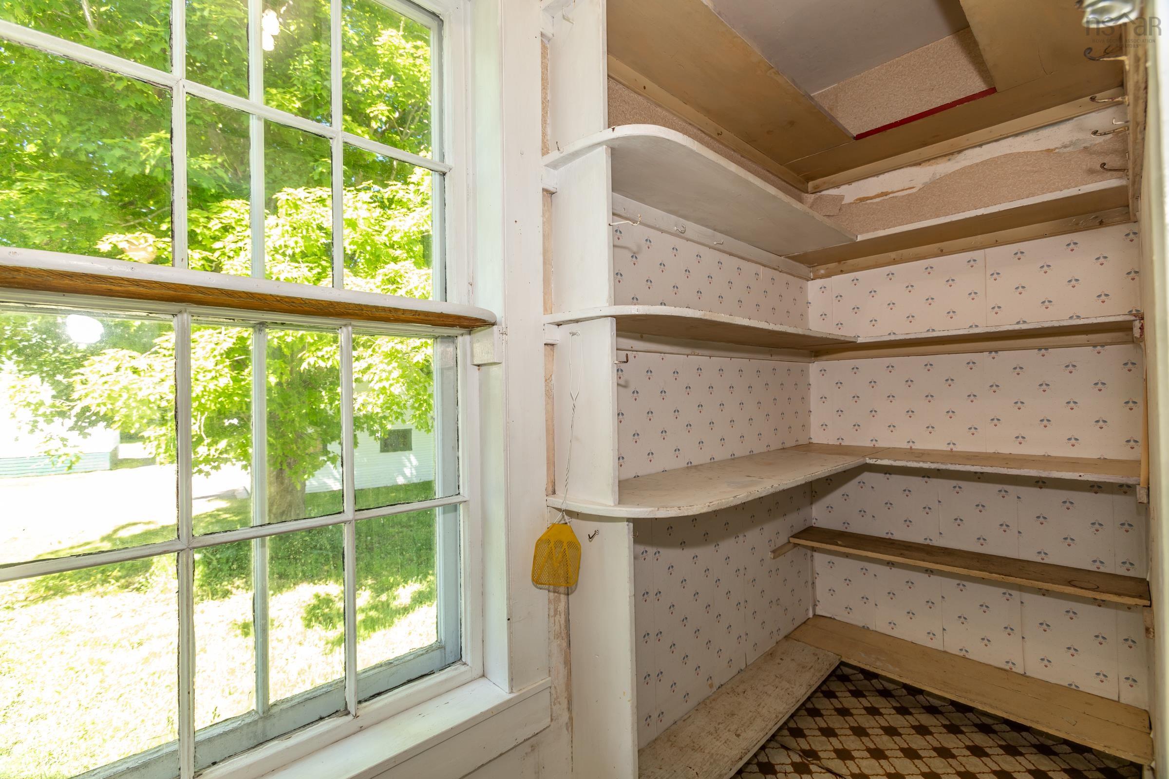 $324,900.00: 1851 Highway 201, Round Hill