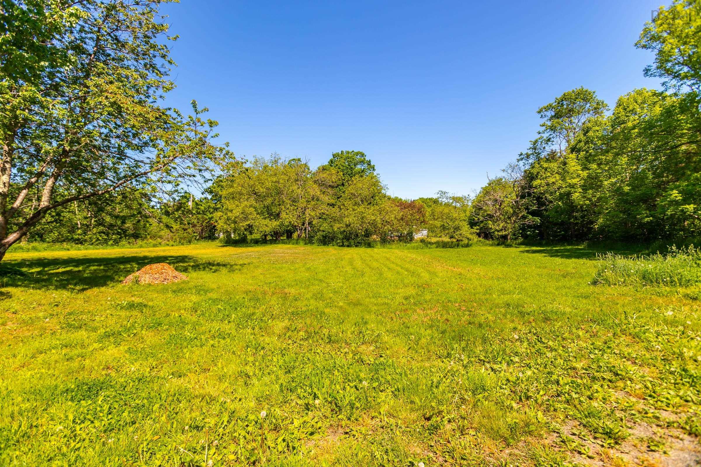 $324,900.00: 1851 Highway 201, Round Hill