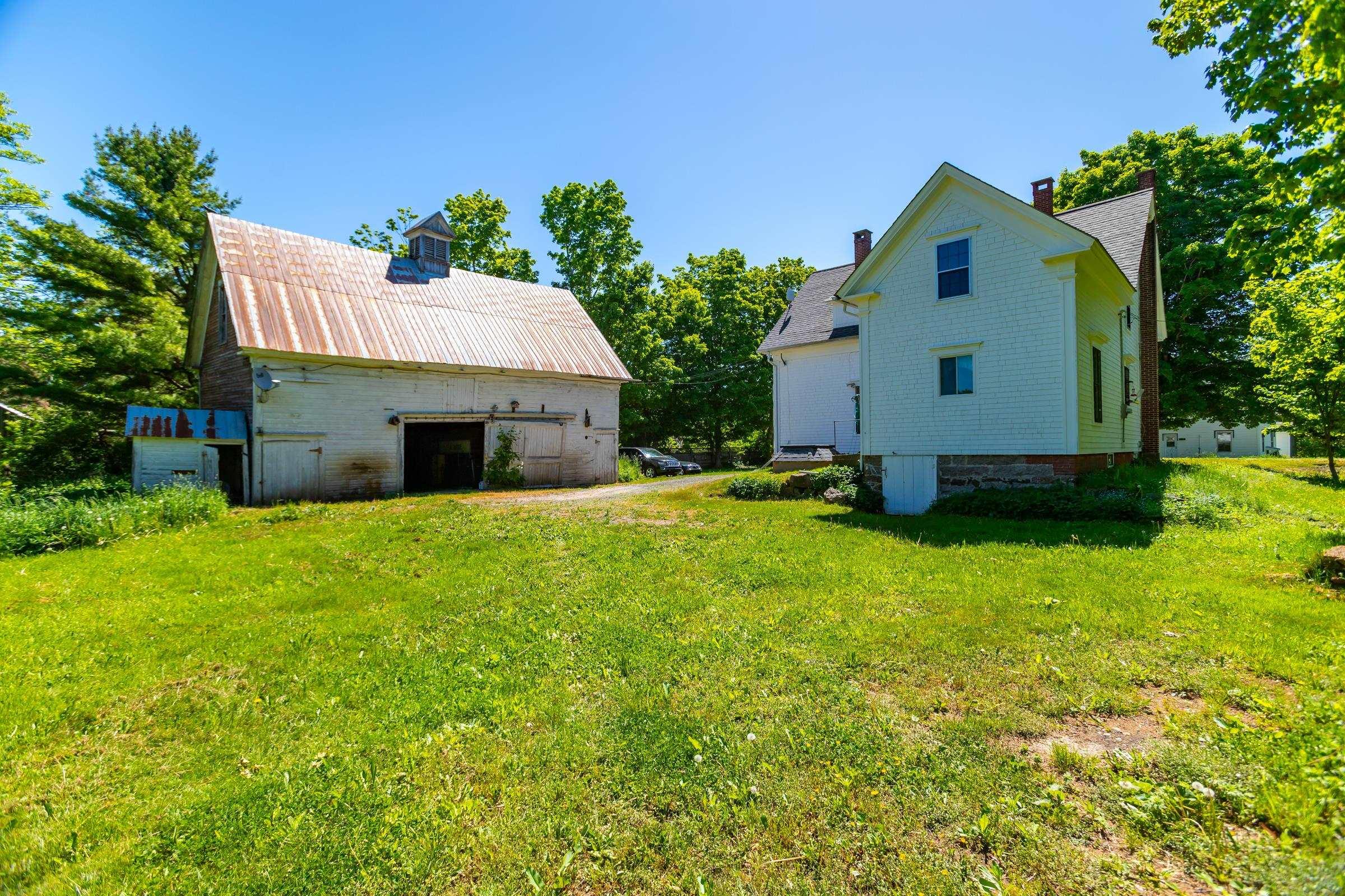 $324,900.00: 1851 Highway 201, Round Hill