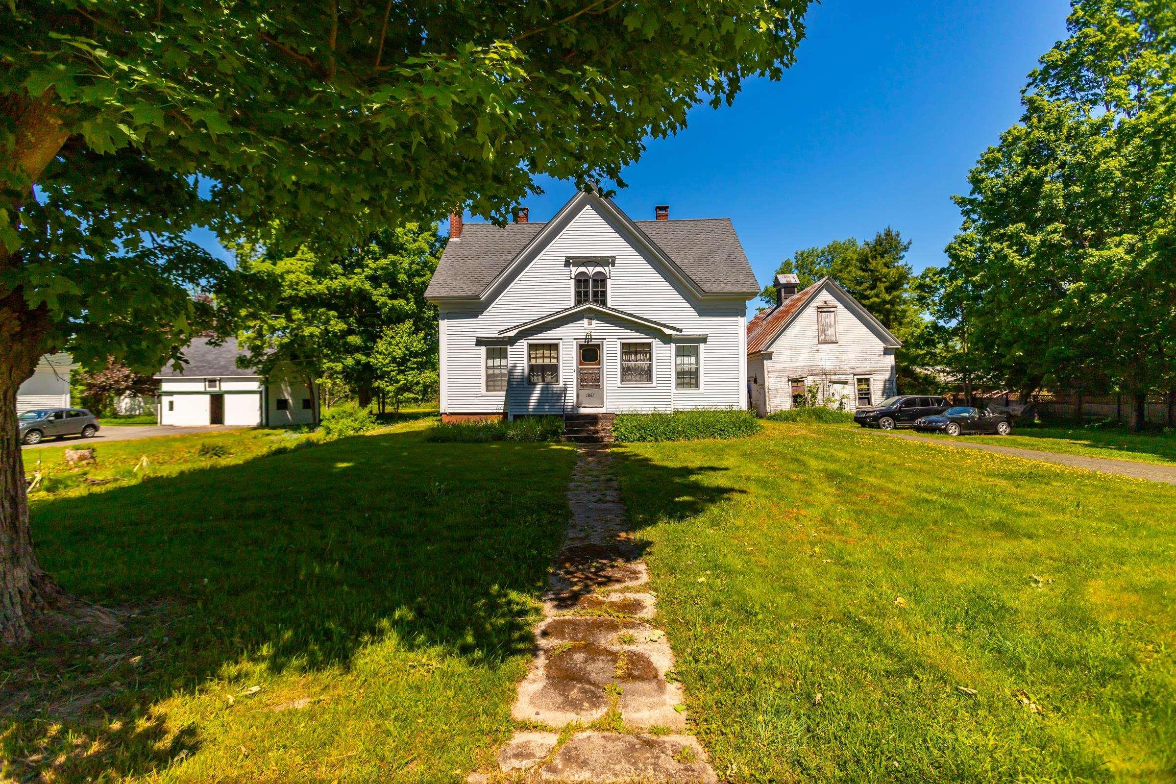 $324,900.00: 1851 Highway 201, Round Hill