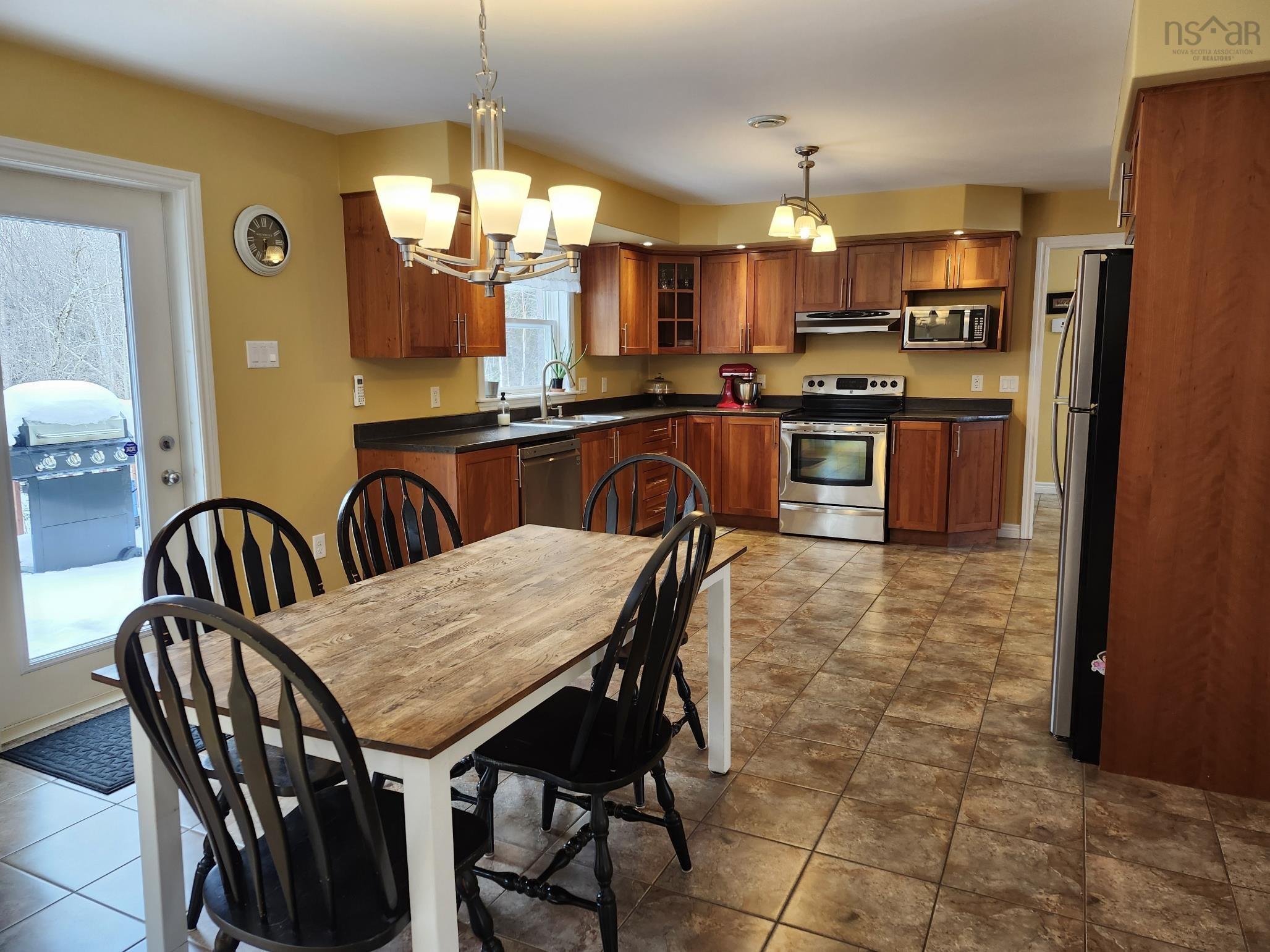 $674,000.00: 315 Crooked Stick Pass, Beaver Bank