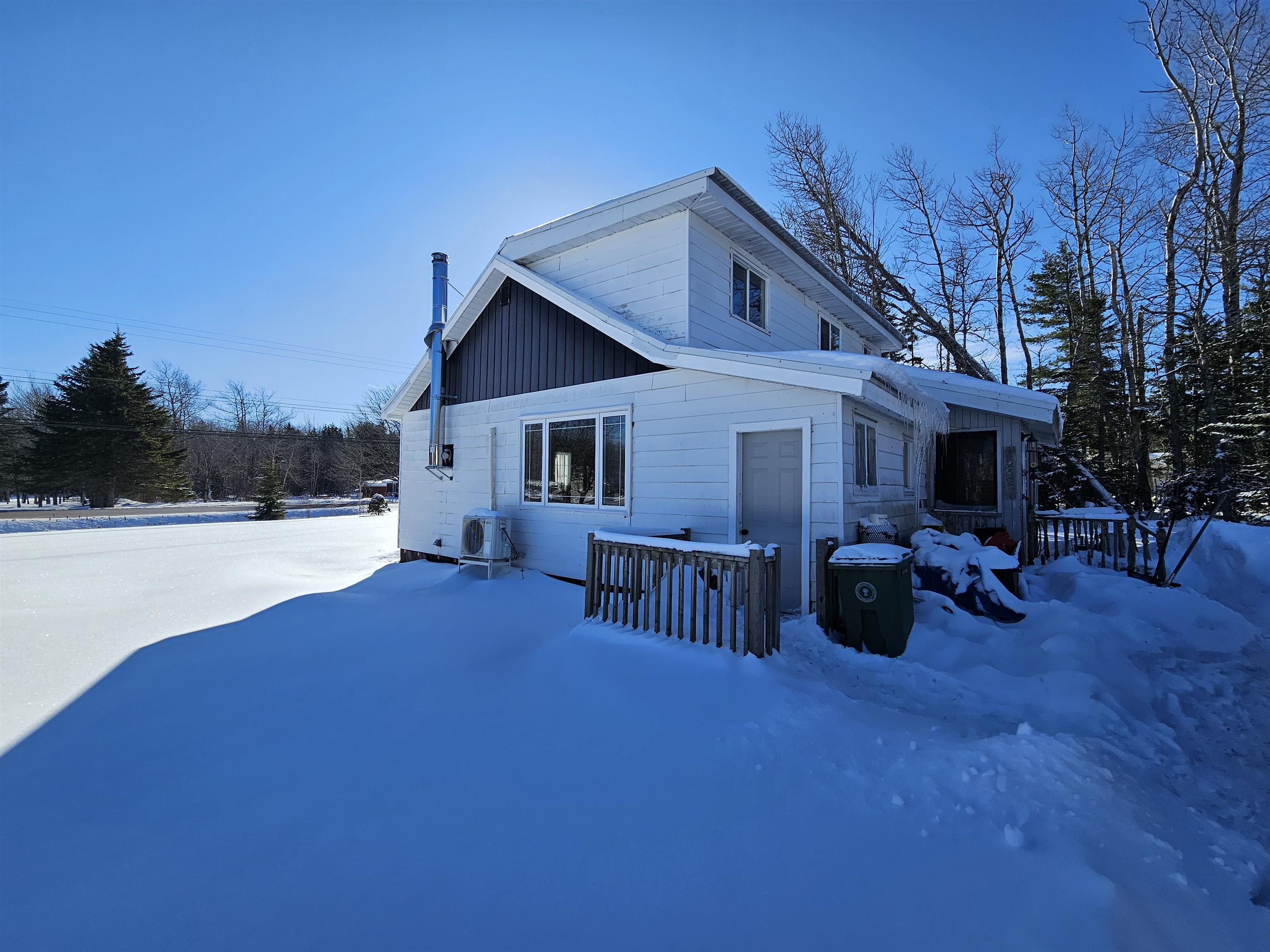 $210,000.00: 11845 Highway 2, Leamington