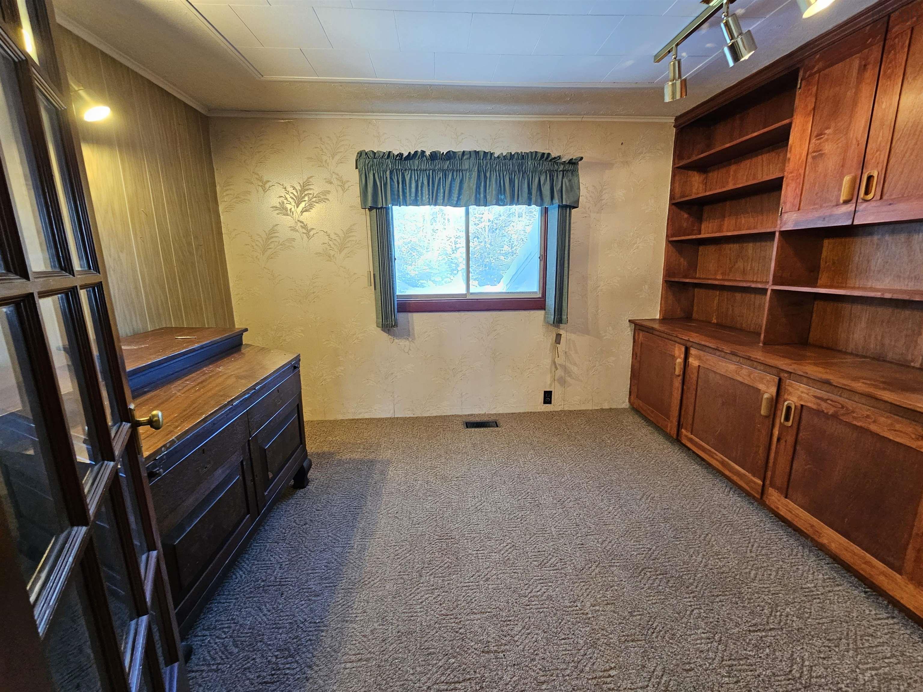 $210,000.00: 11845 Highway 2, Leamington