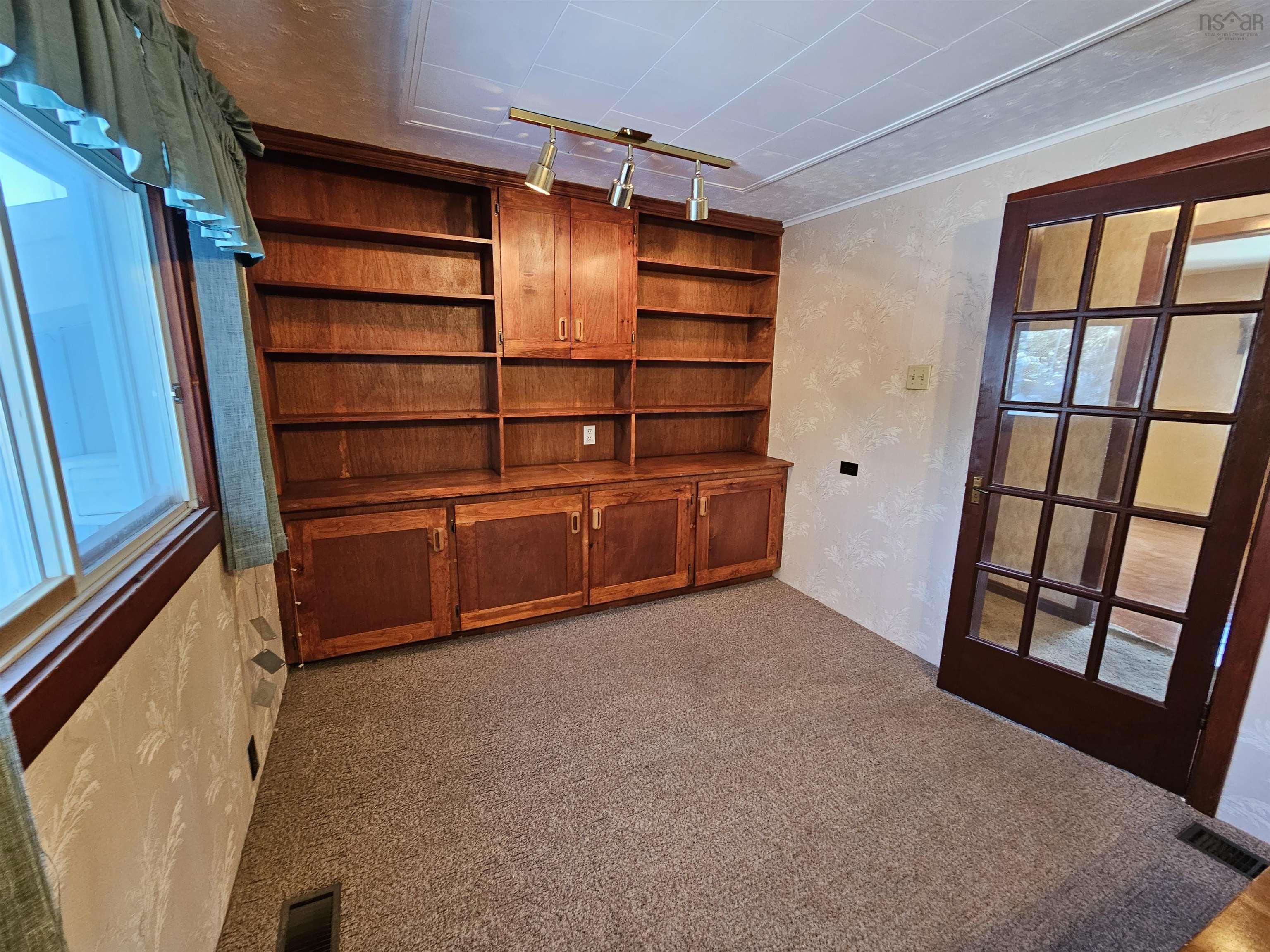 $210,000.00: 11845 Highway 2, Leamington