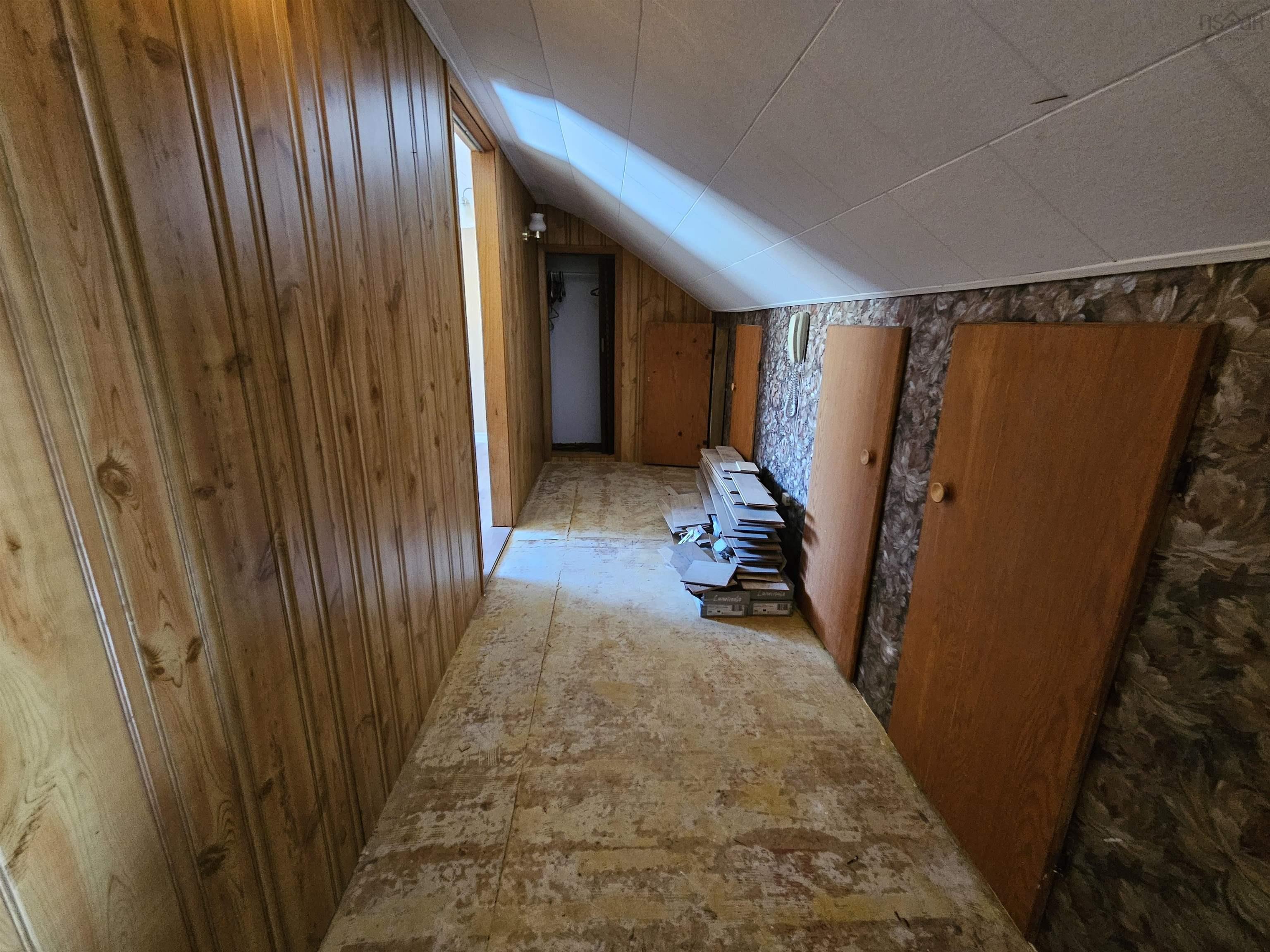 $210,000.00: 11845 Highway 2, Leamington