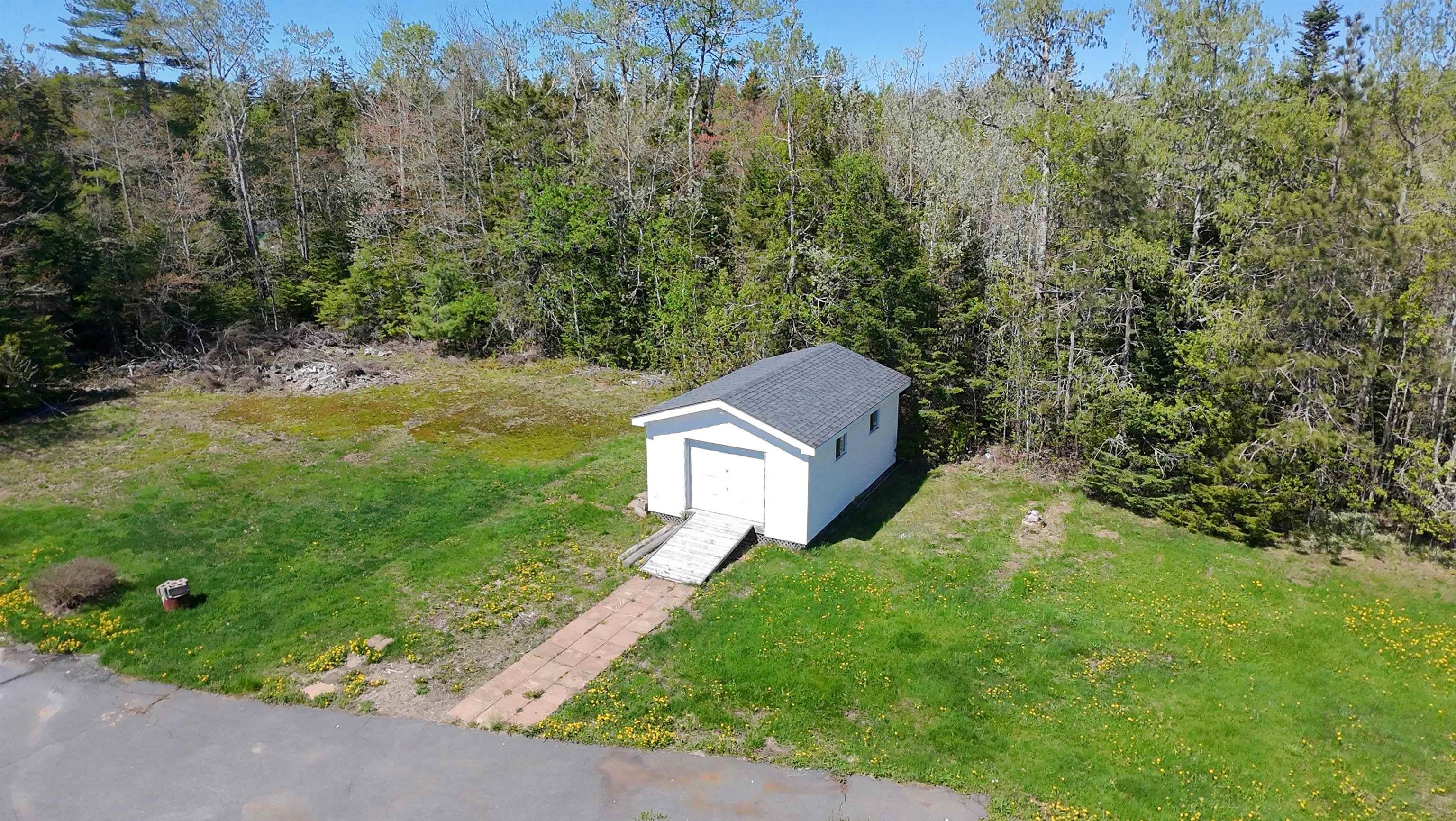 $189,900.00: 11845 Highway 2, Leamington