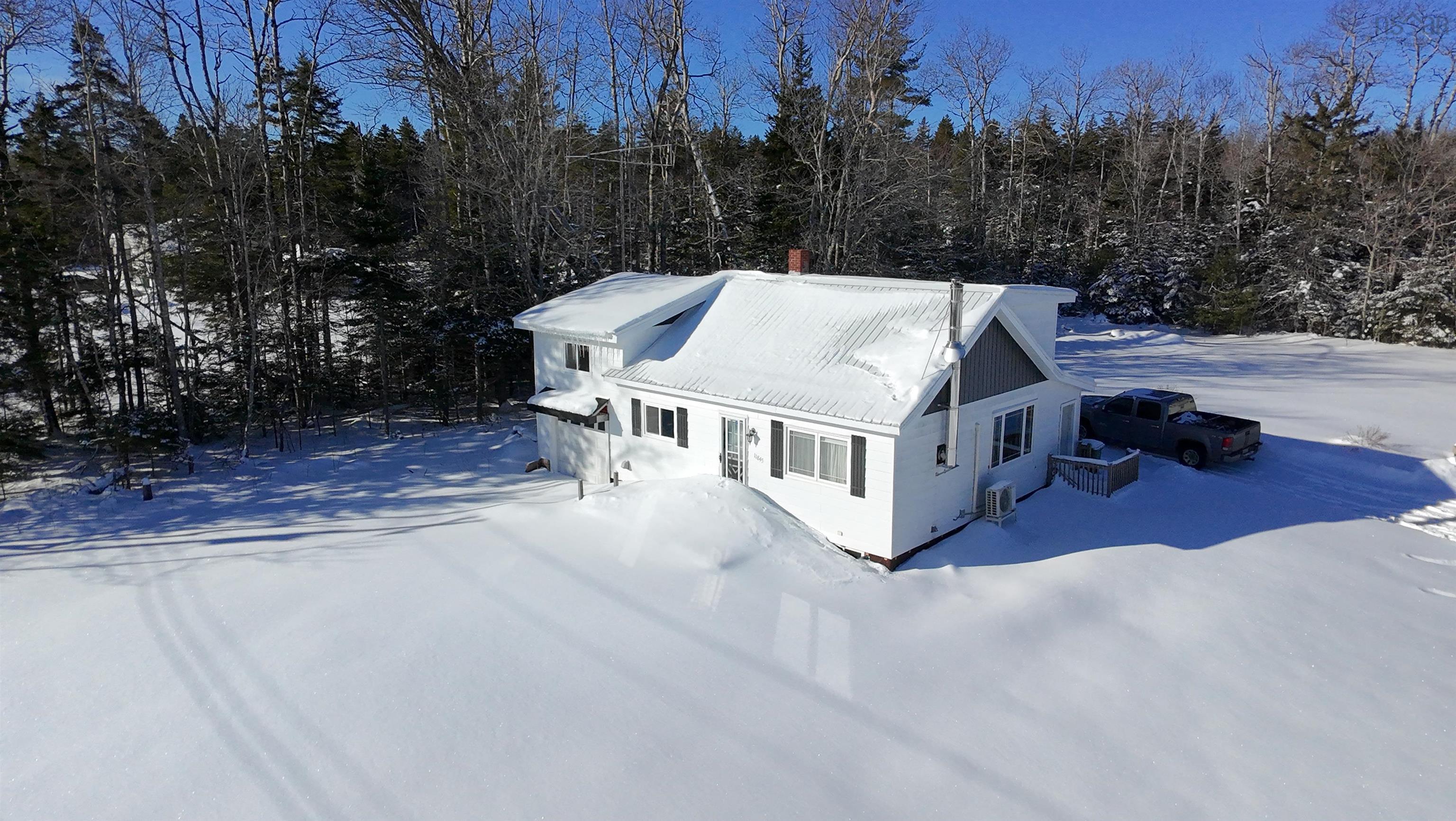 $210,000.00: 11845 Highway 2, Leamington