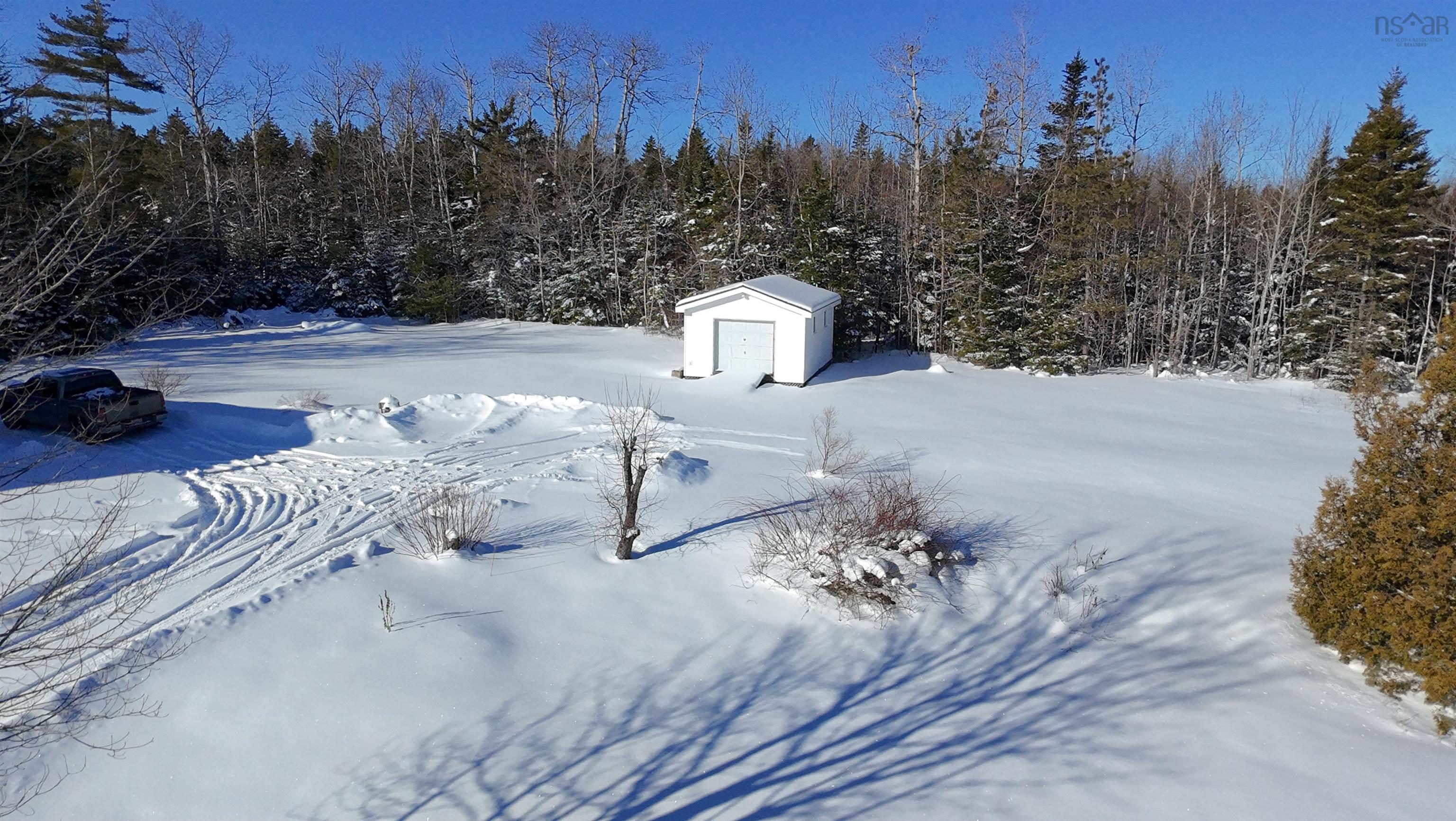 $210,000.00: 11845 Highway 2, Leamington