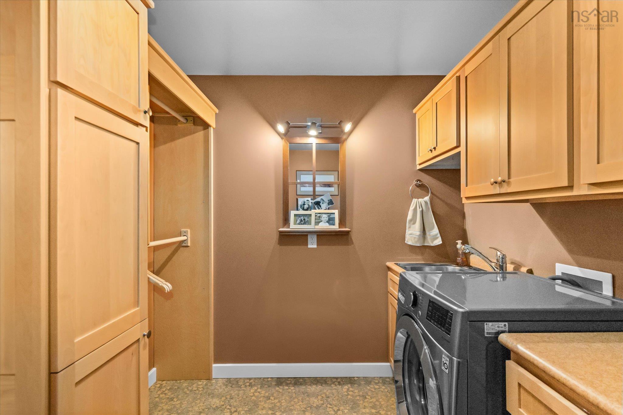 $945,000.00: 12 Partridge Lane, Lower Sandy Point