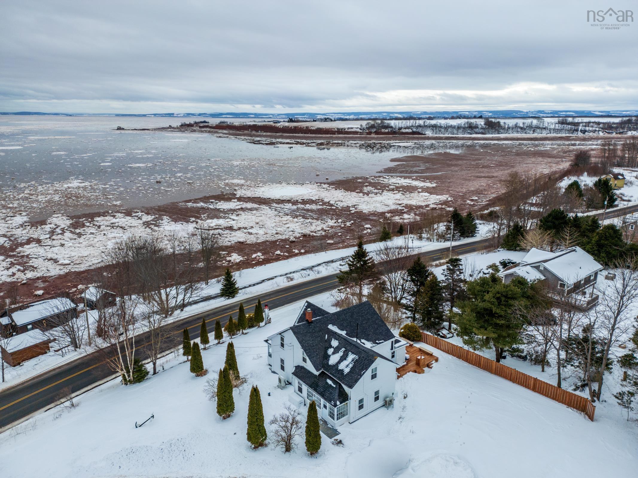 $479,900.00: 1529 Pereau Road, Delhaven