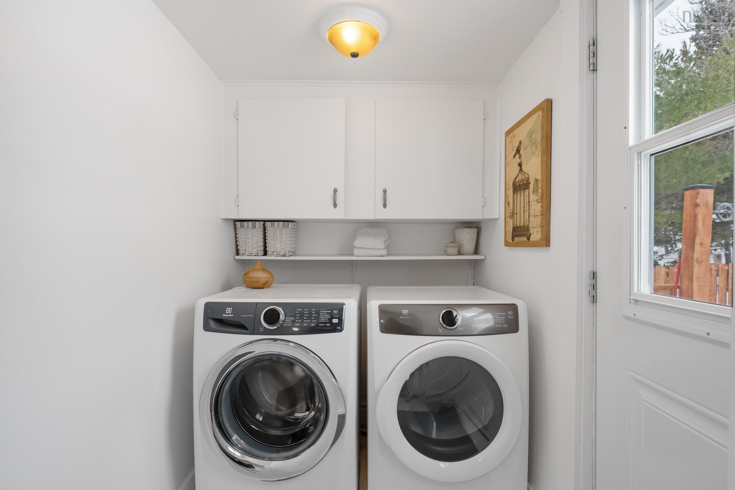 $479,900.00: 1529 Pereau Road, Delhaven