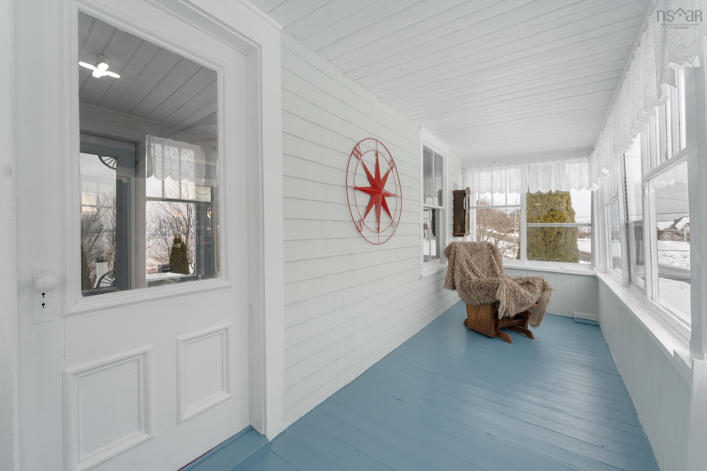 $479,900.00: 1529 Pereau Road, Delhaven