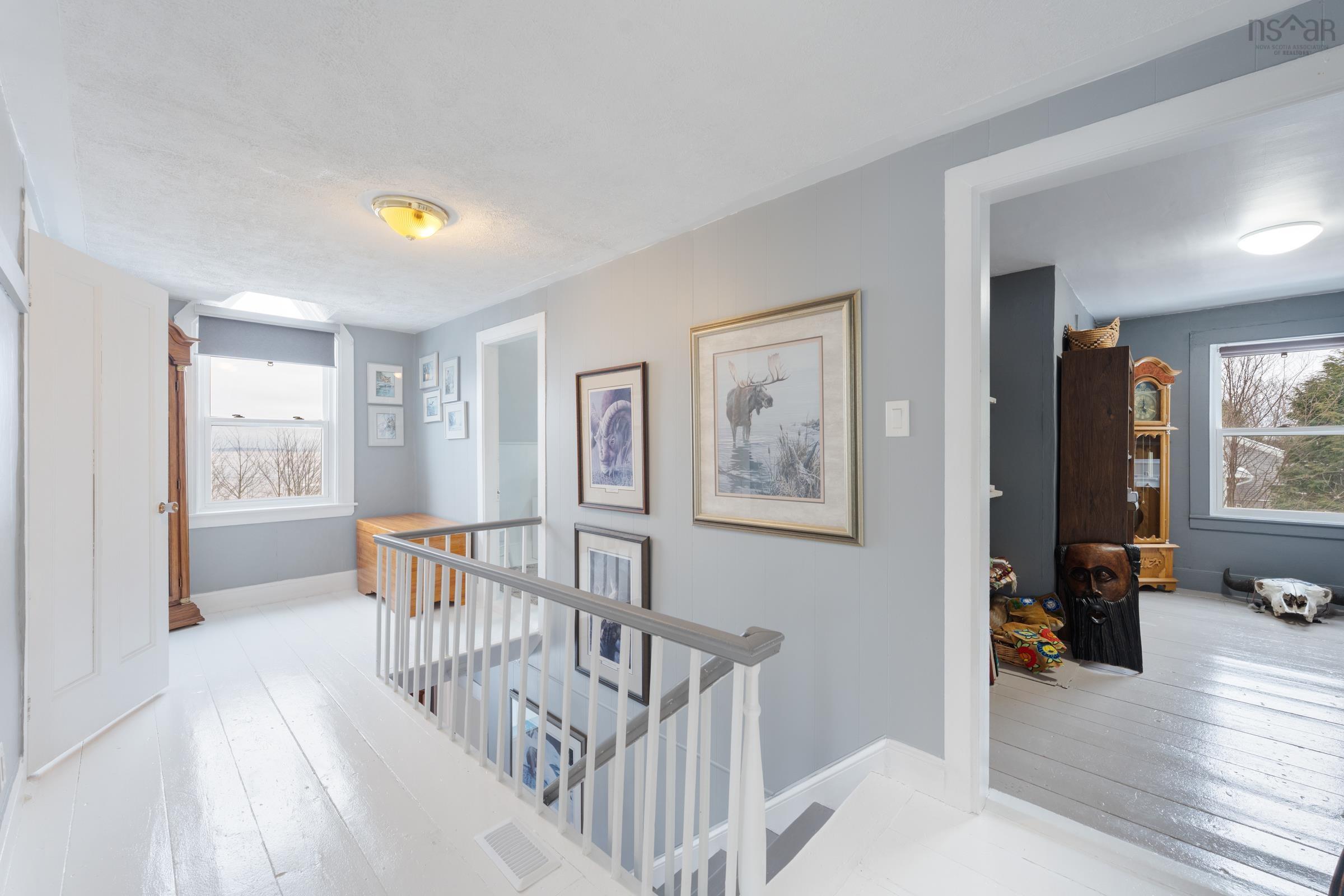 $479,900.00: 1529 Pereau Road, Delhaven