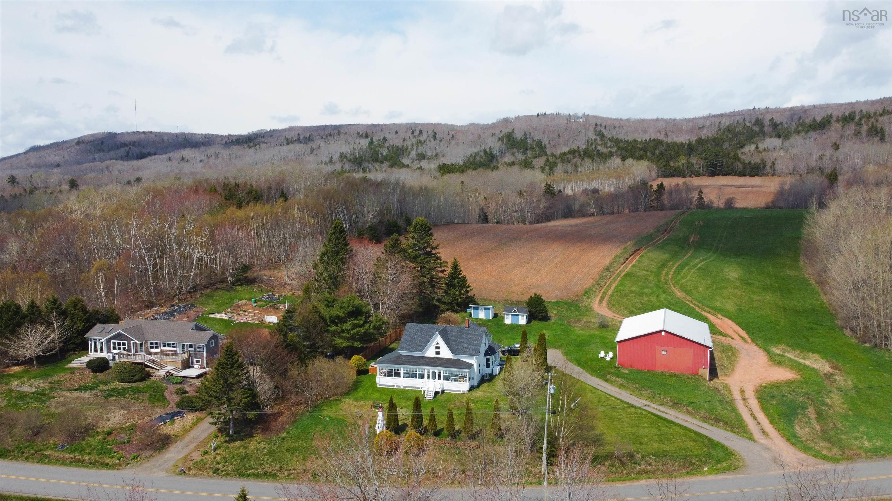 $424,900.00: 1529 Pereau Road, Delhaven