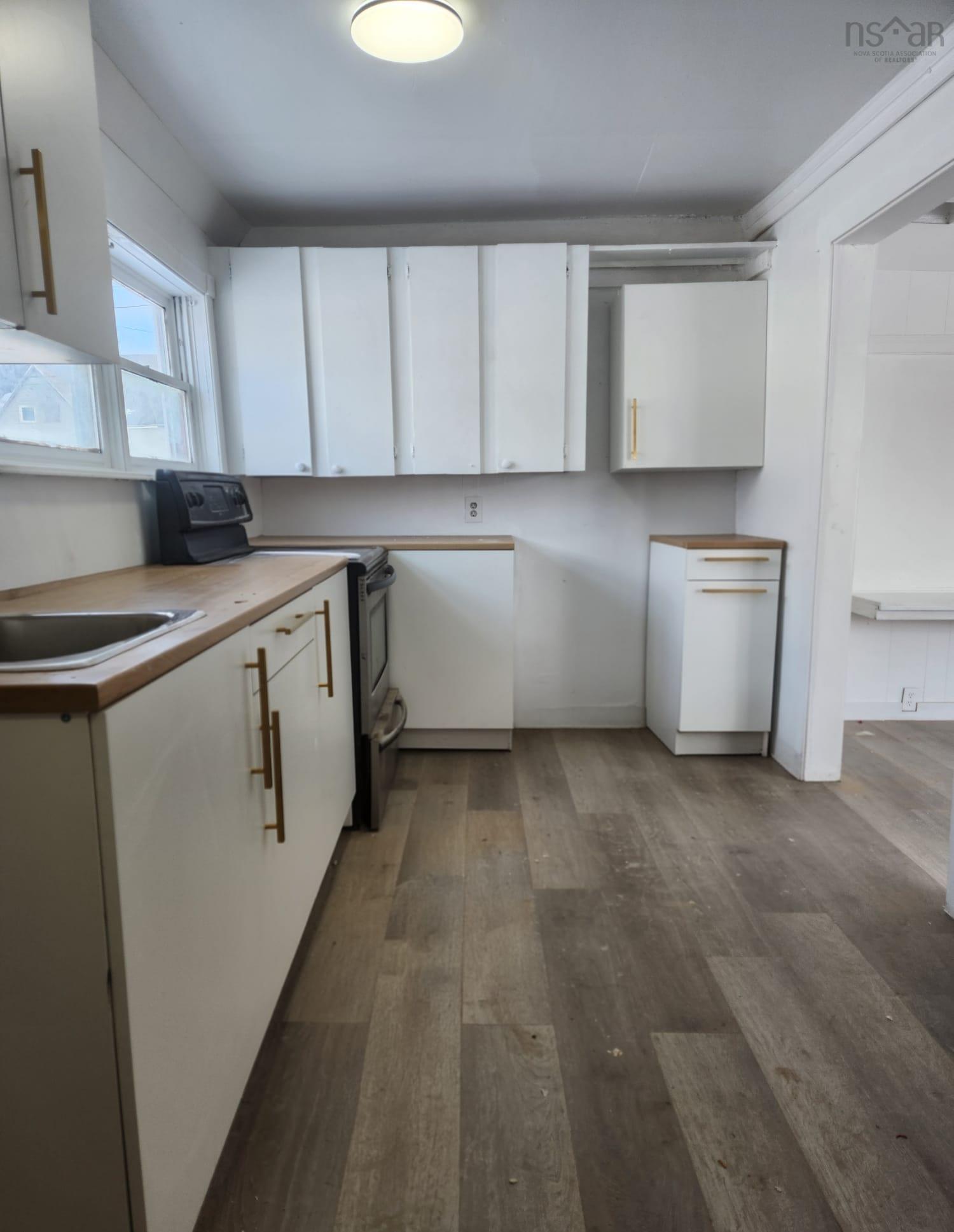 $79,900.00: 25 Sixth Street, Glace Bay