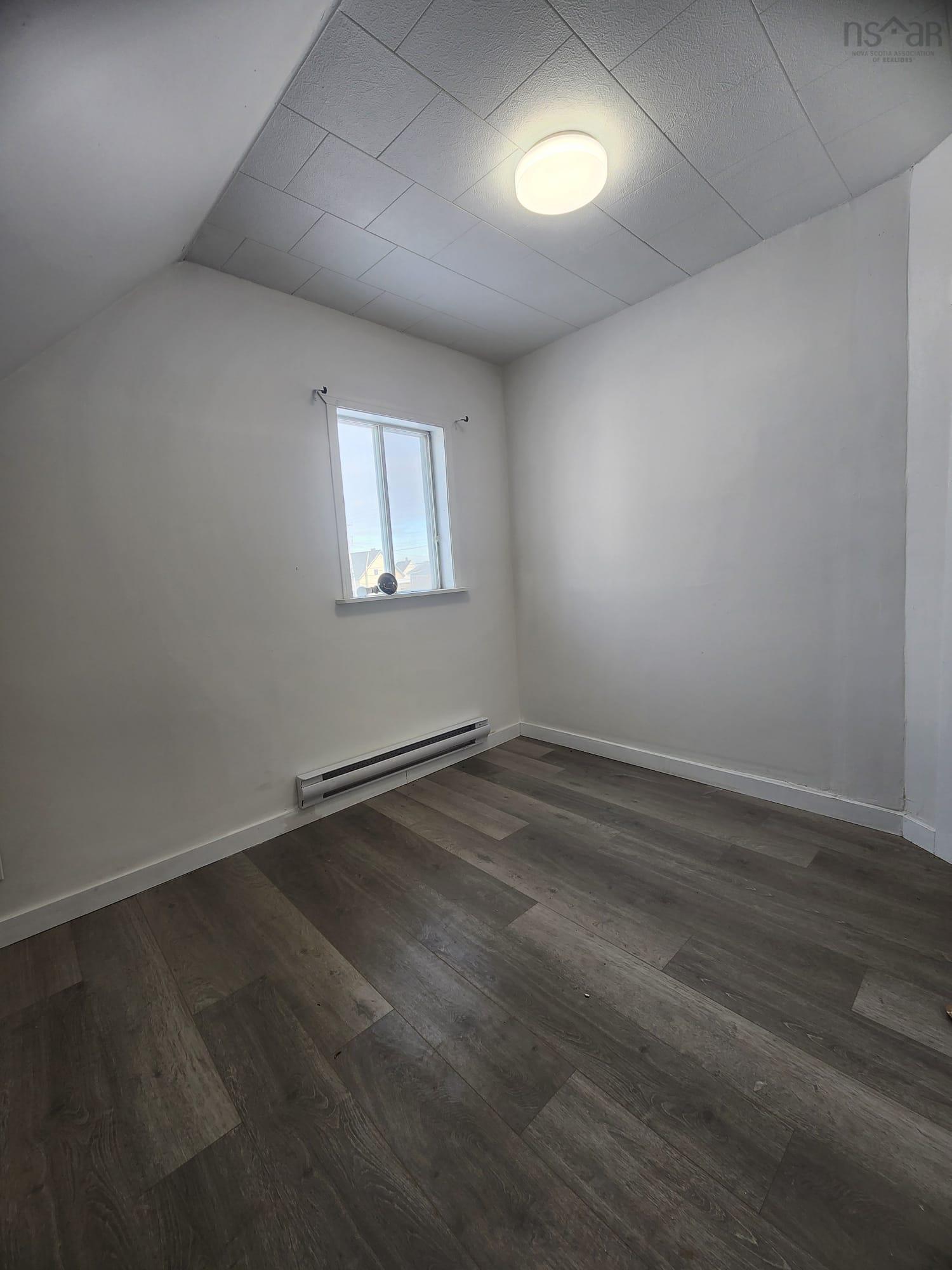 $79,900.00: 25 Sixth Street, Glace Bay