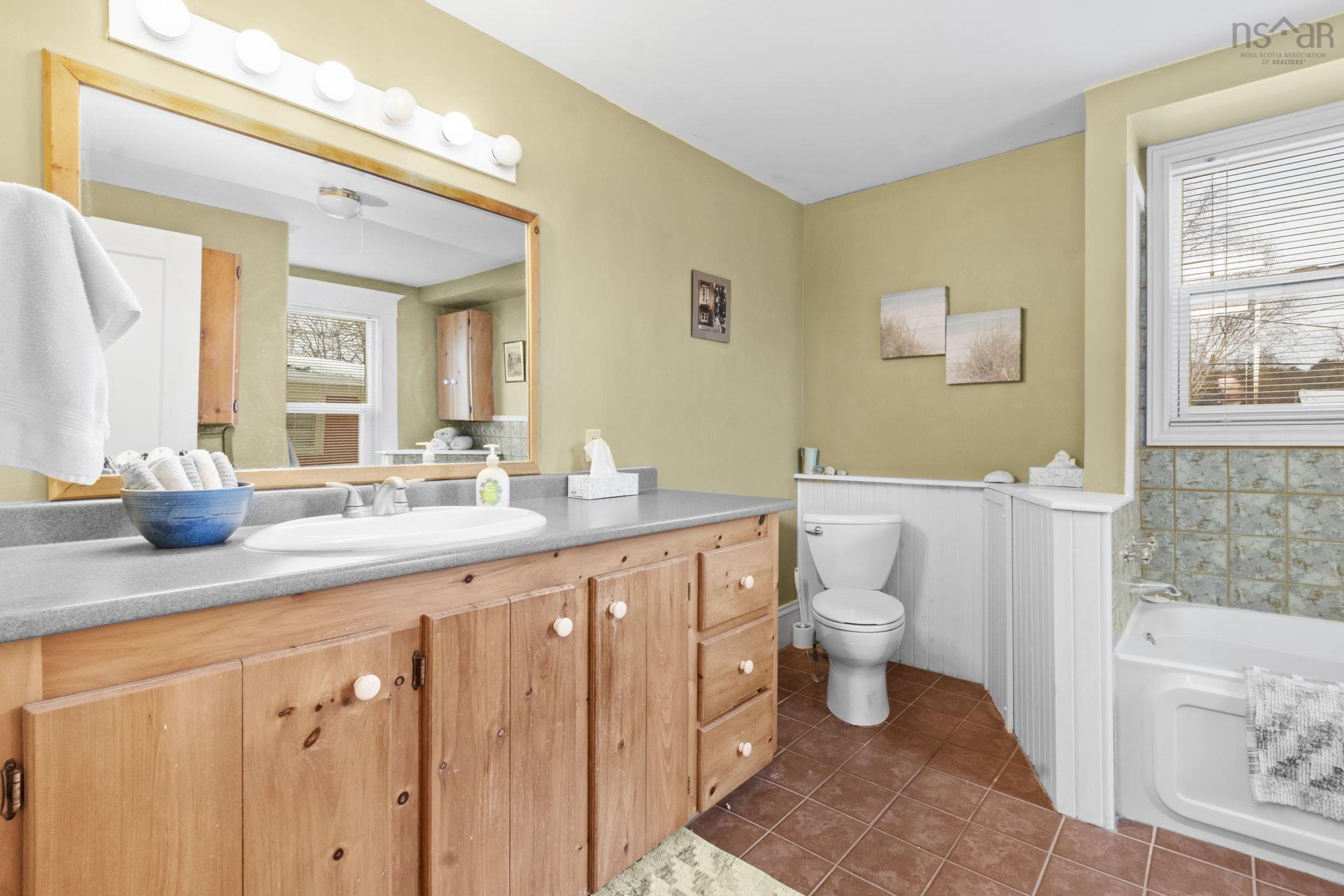 $525,000.00: 33 Klondyke Street, Kentville