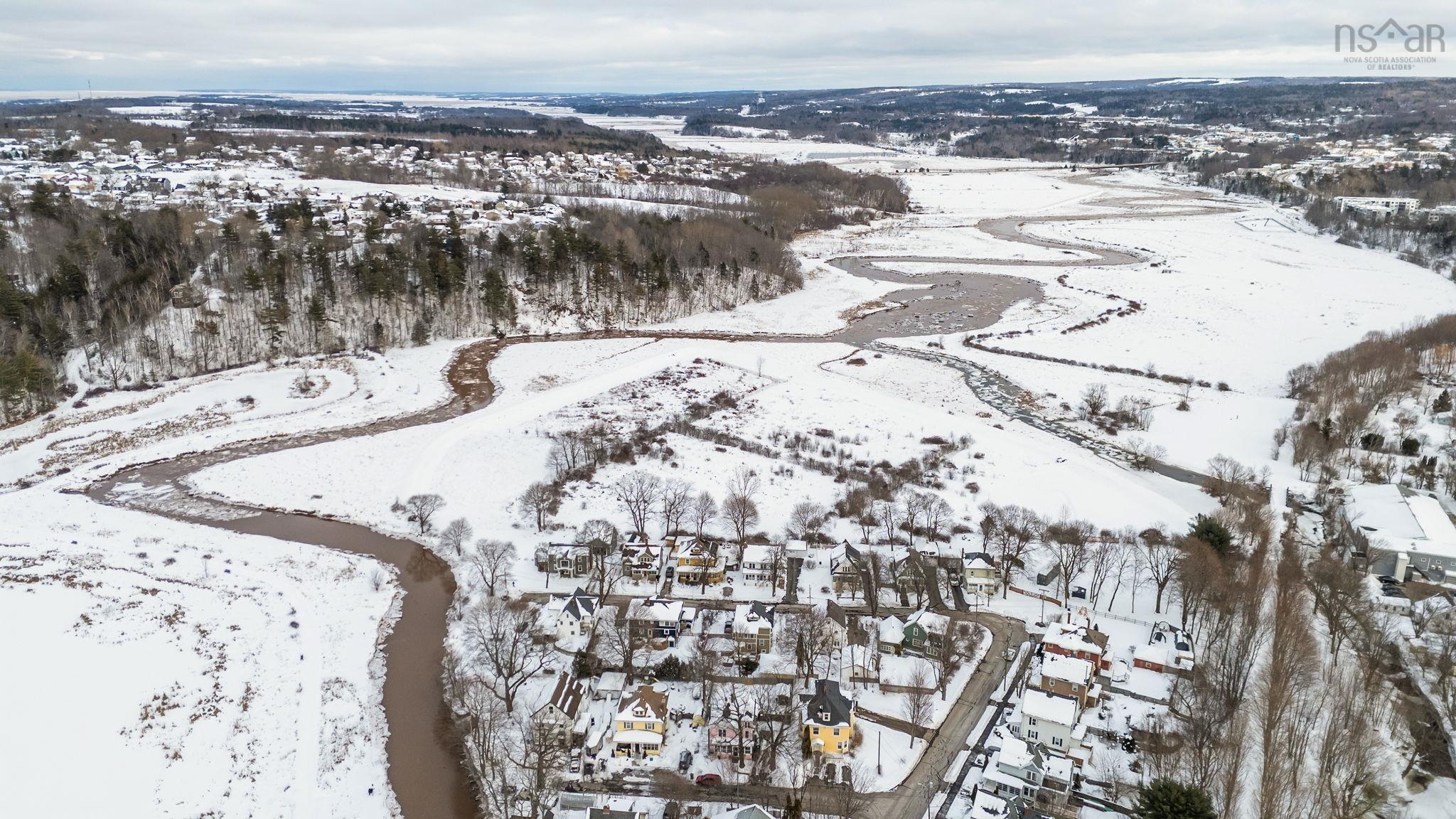 $525,000.00: 33 Klondyke Street, Kentville