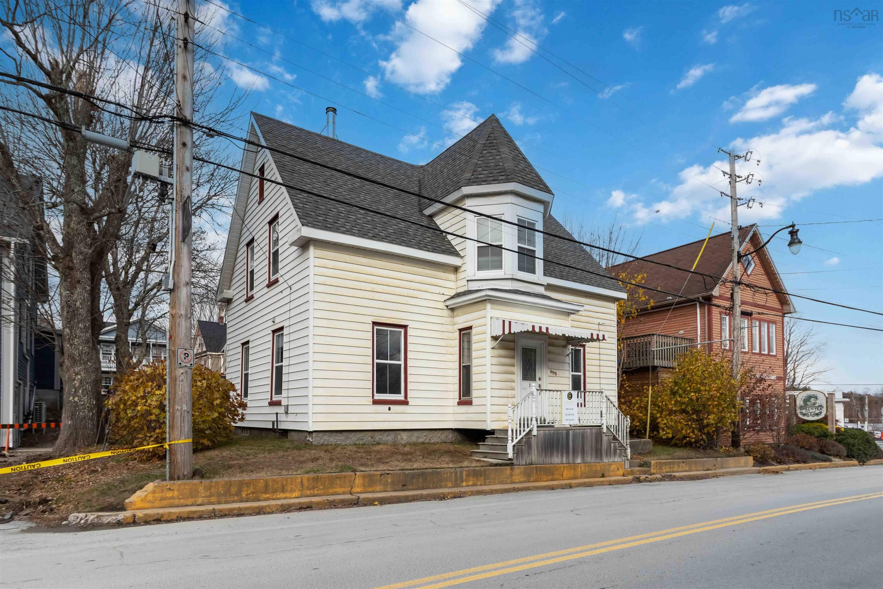 $649,900.00: 499 Main Street, Mahone Bay