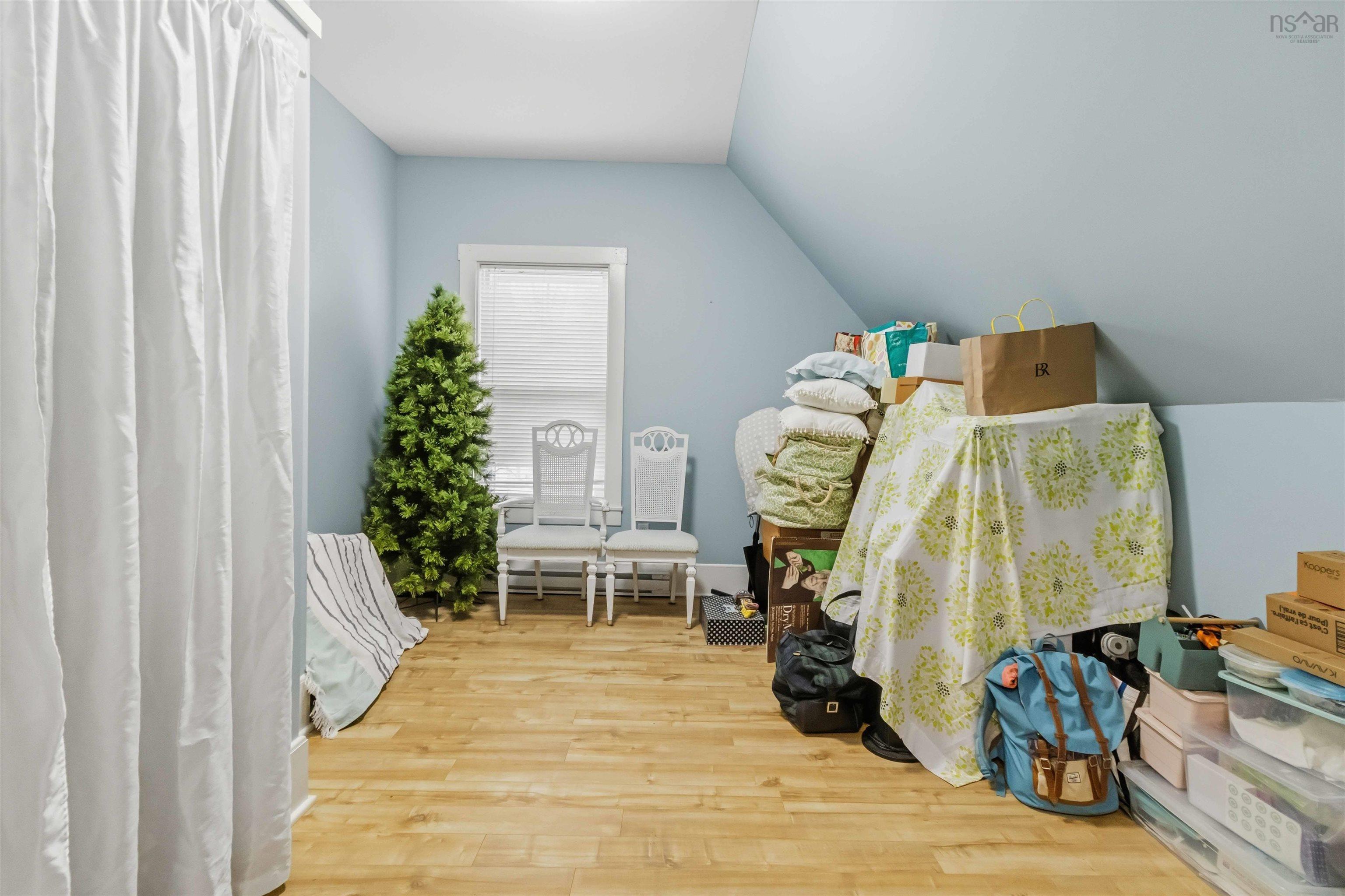 $649,900.00: 499 Main Street, Mahone Bay