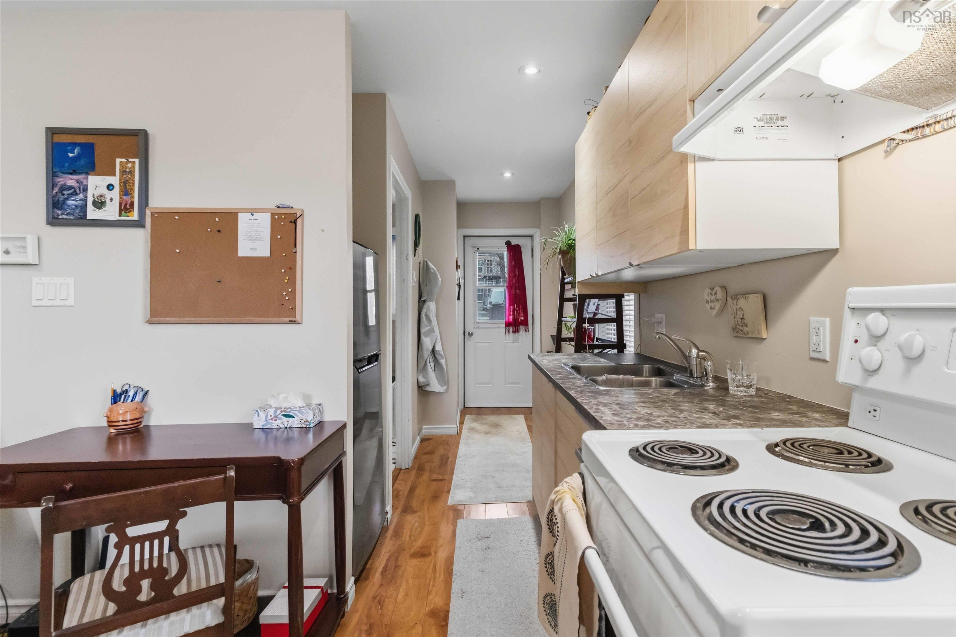 $649,900.00: 499 Main Street, Mahone Bay