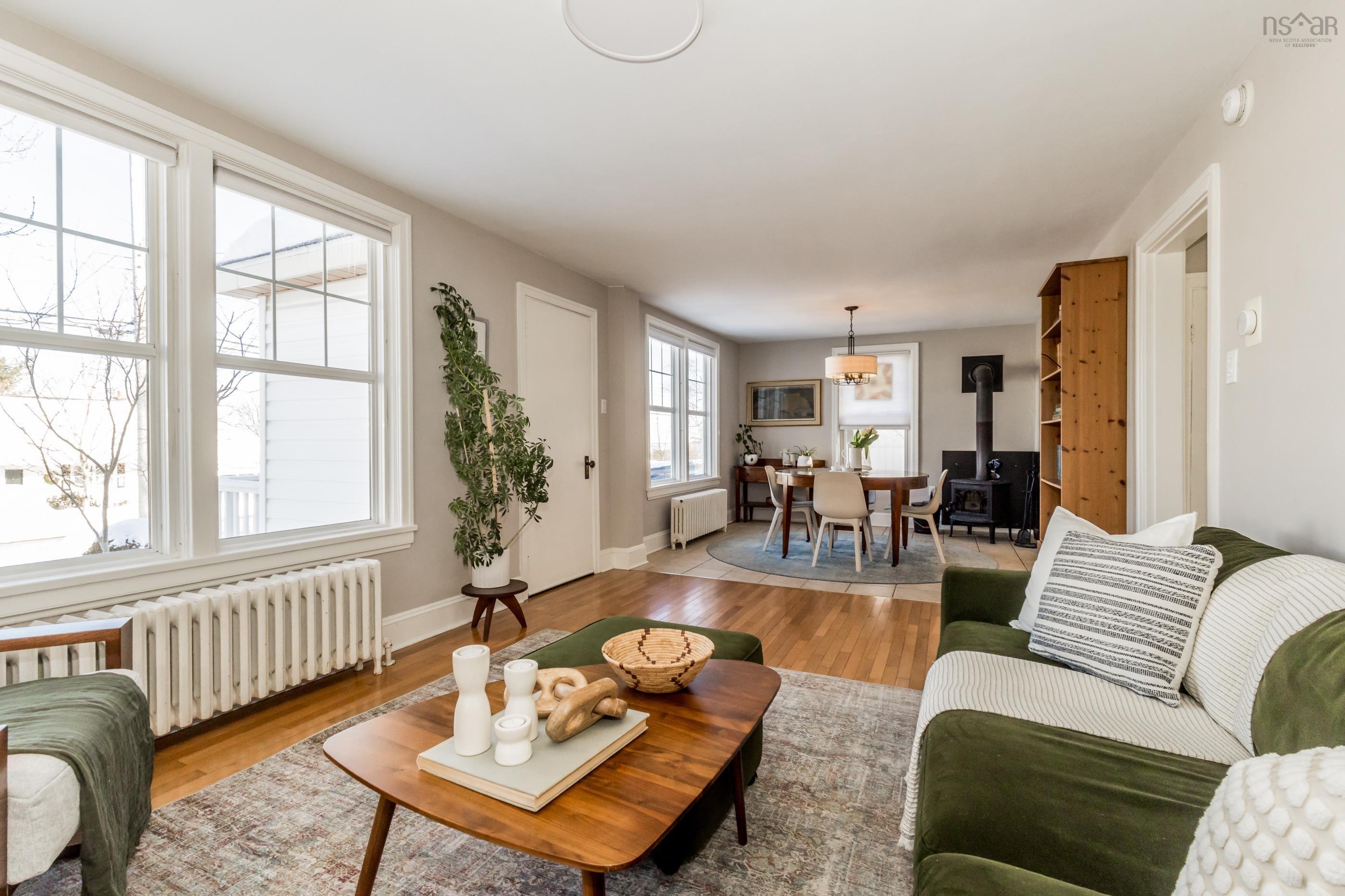 $499,000.00: 159 Pleasant Street, Wolfville