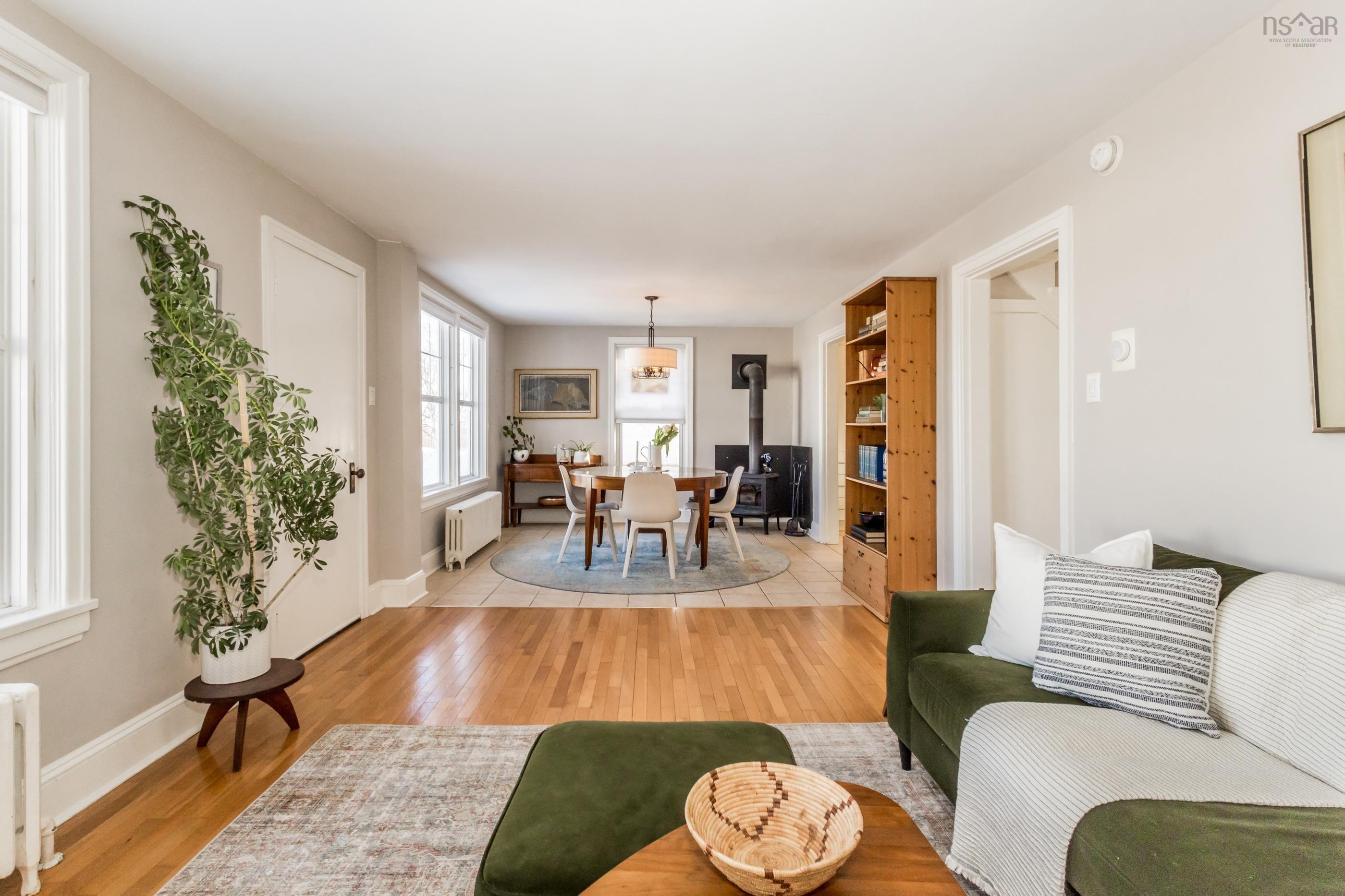 $499,000.00: 159 Pleasant Street, Wolfville