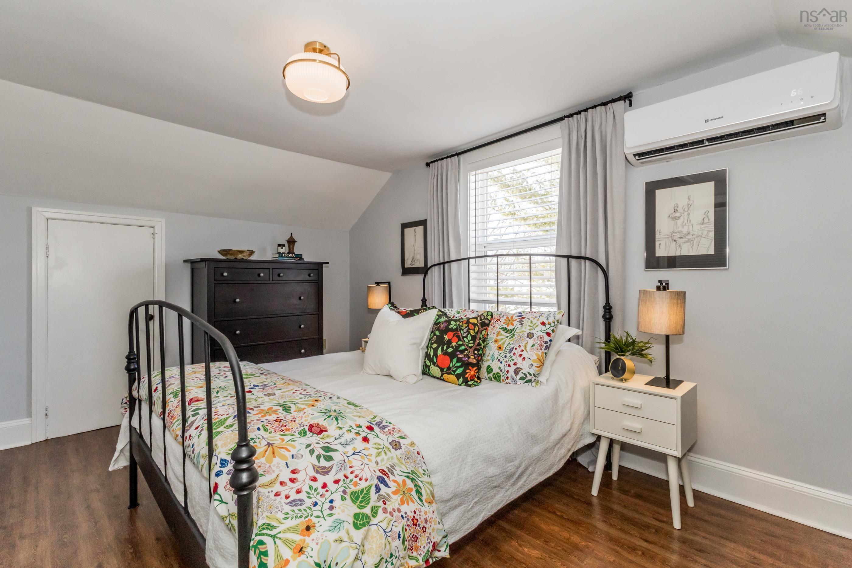 $499,000.00: 159 Pleasant Street, Wolfville