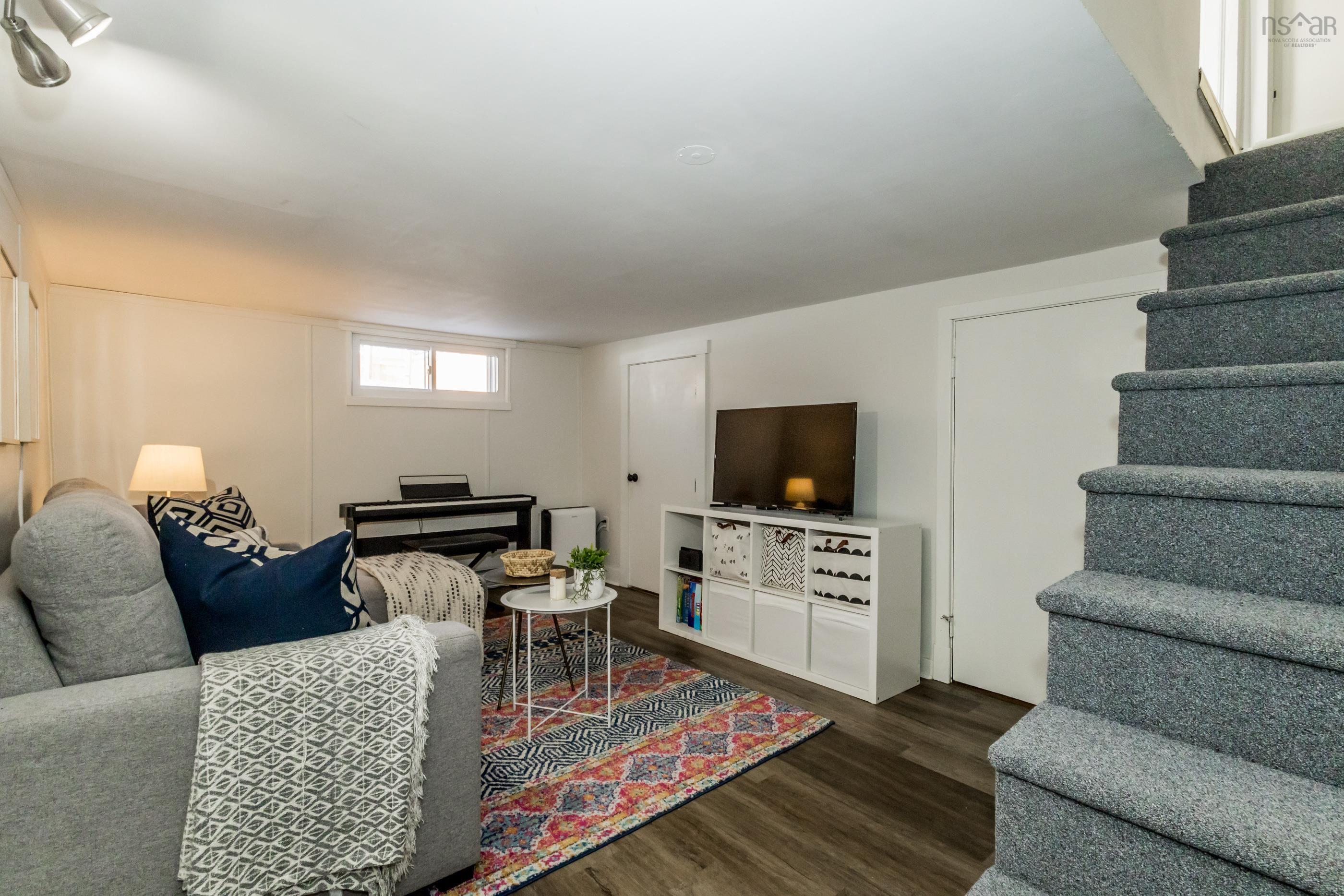 $499,000.00: 159 Pleasant Street, Wolfville