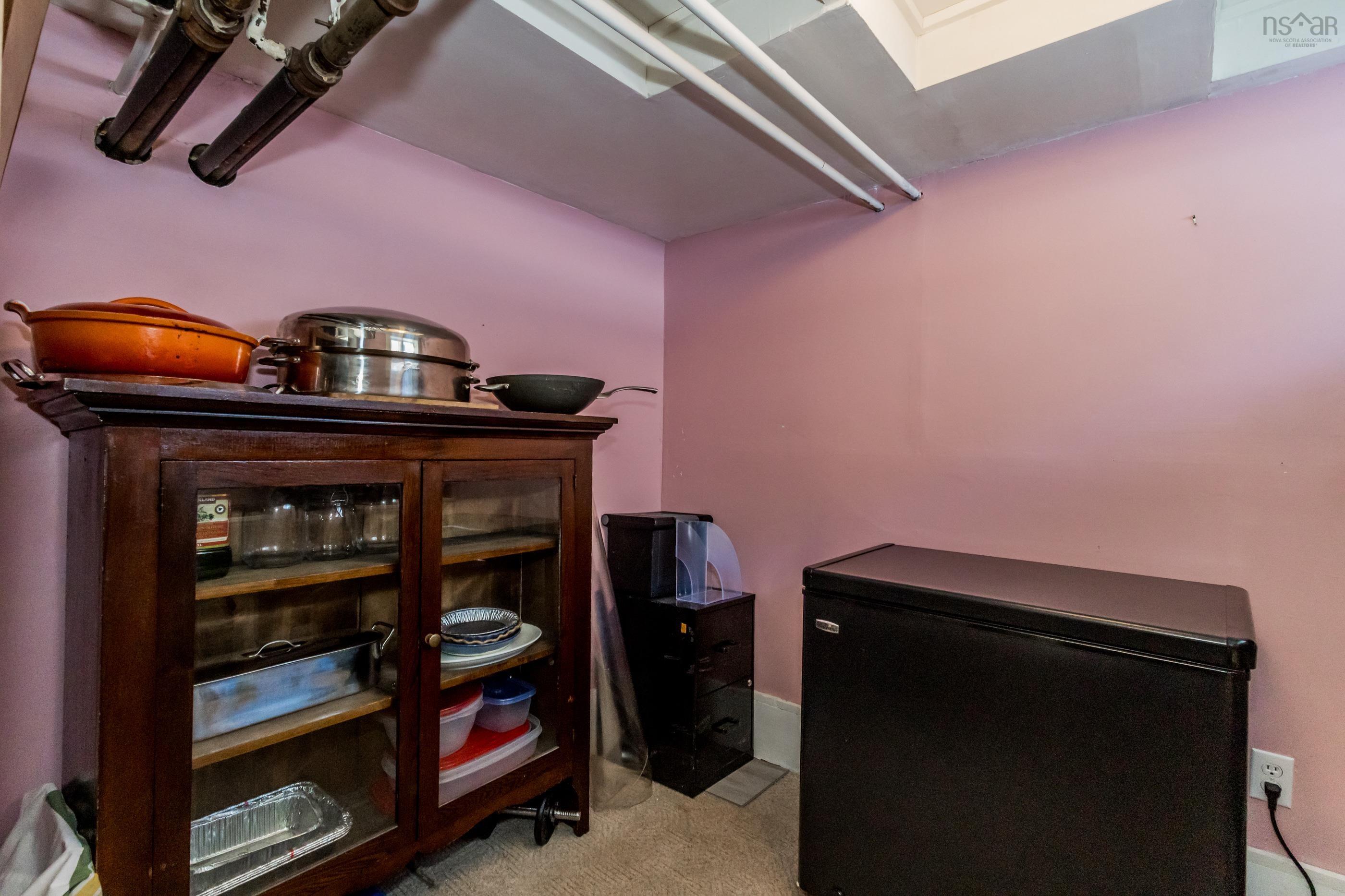 $499,000.00: 159 Pleasant Street, Wolfville