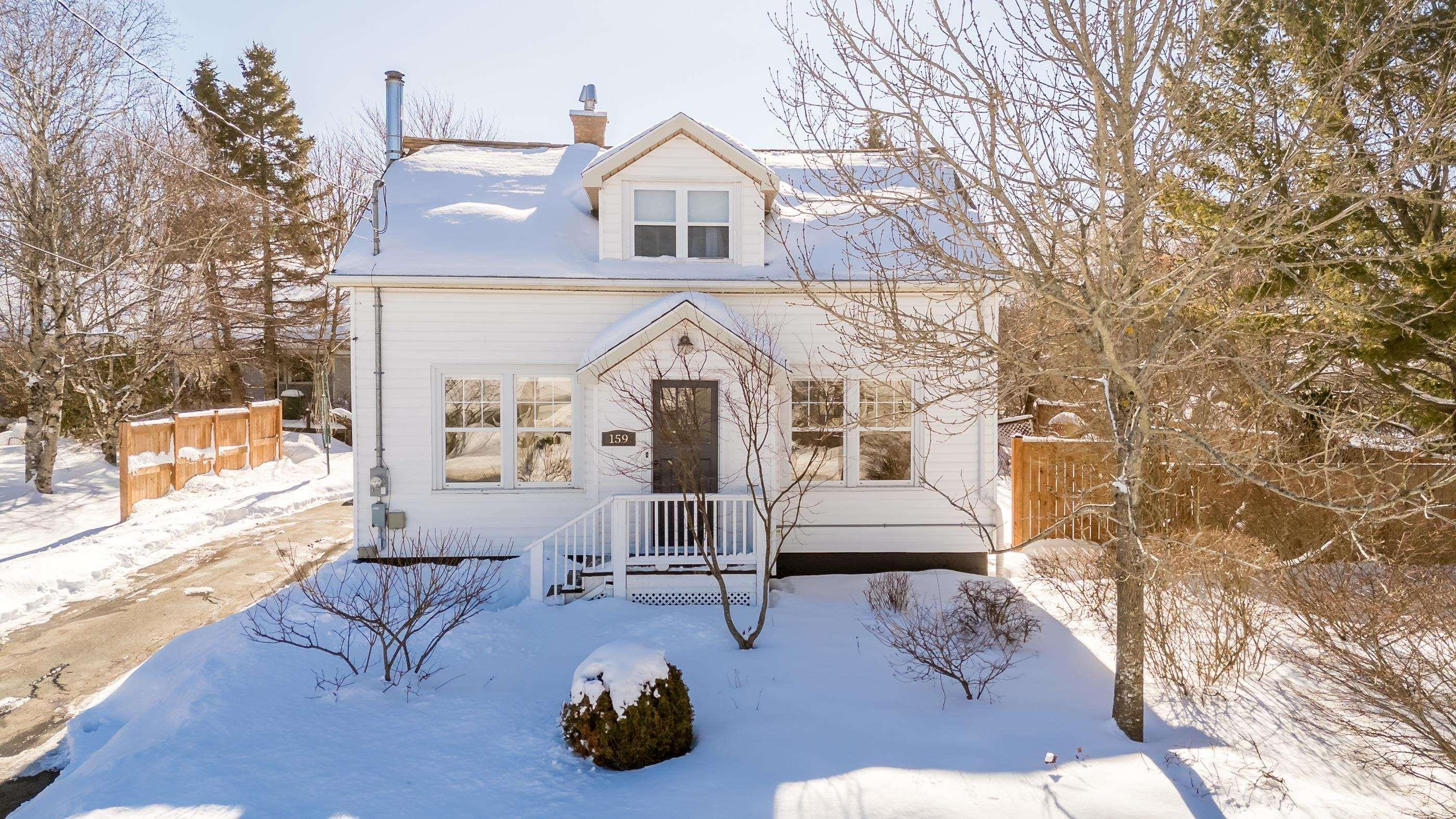 $499,000.00: 159 Pleasant Street, Wolfville