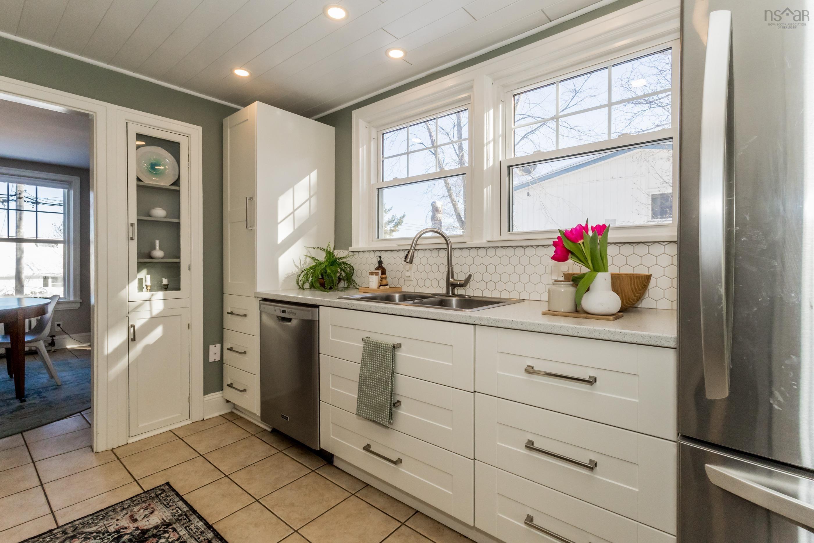 $499,000.00: 159 Pleasant Street, Wolfville