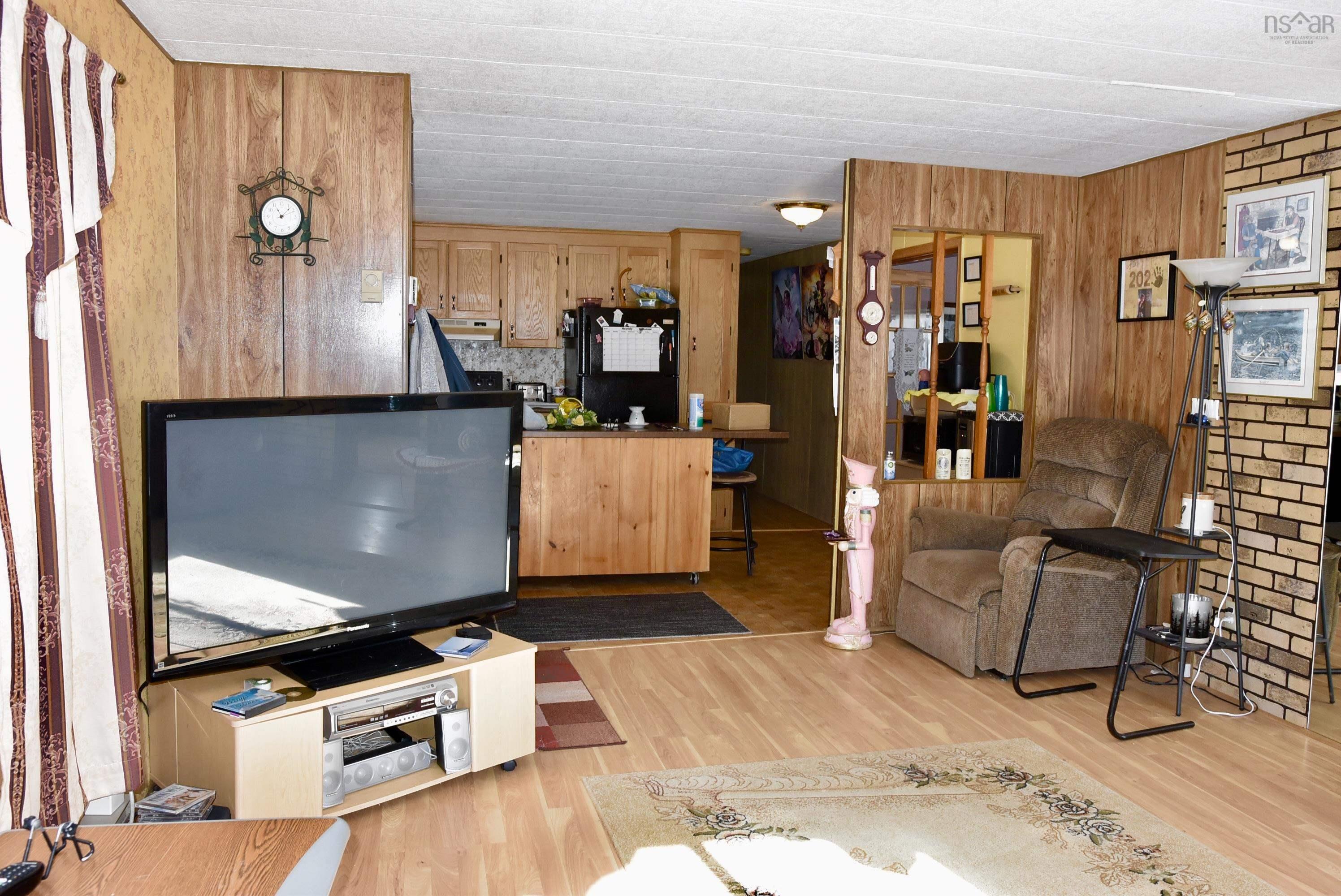 $255,000.00: 236 Weltons Lane, Meadowvale