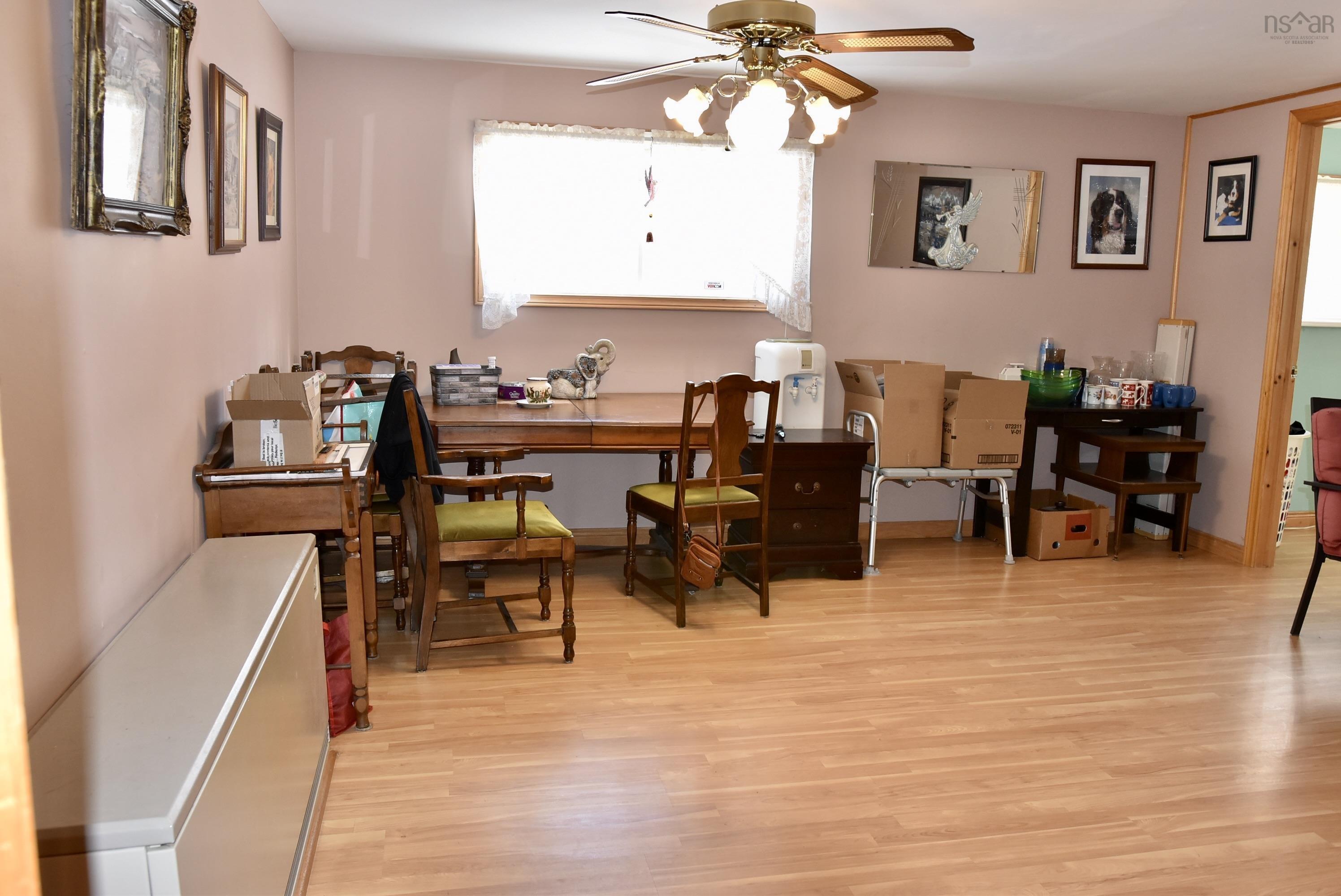 $255,000.00: 236 Weltons Lane, Meadowvale