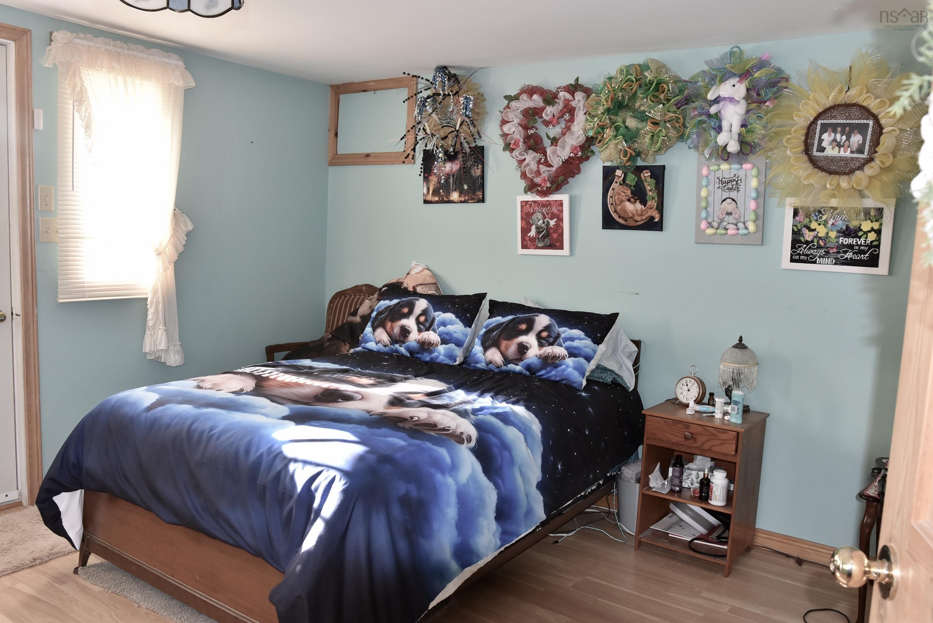 $255,000.00: 236 Weltons Lane, Meadowvale