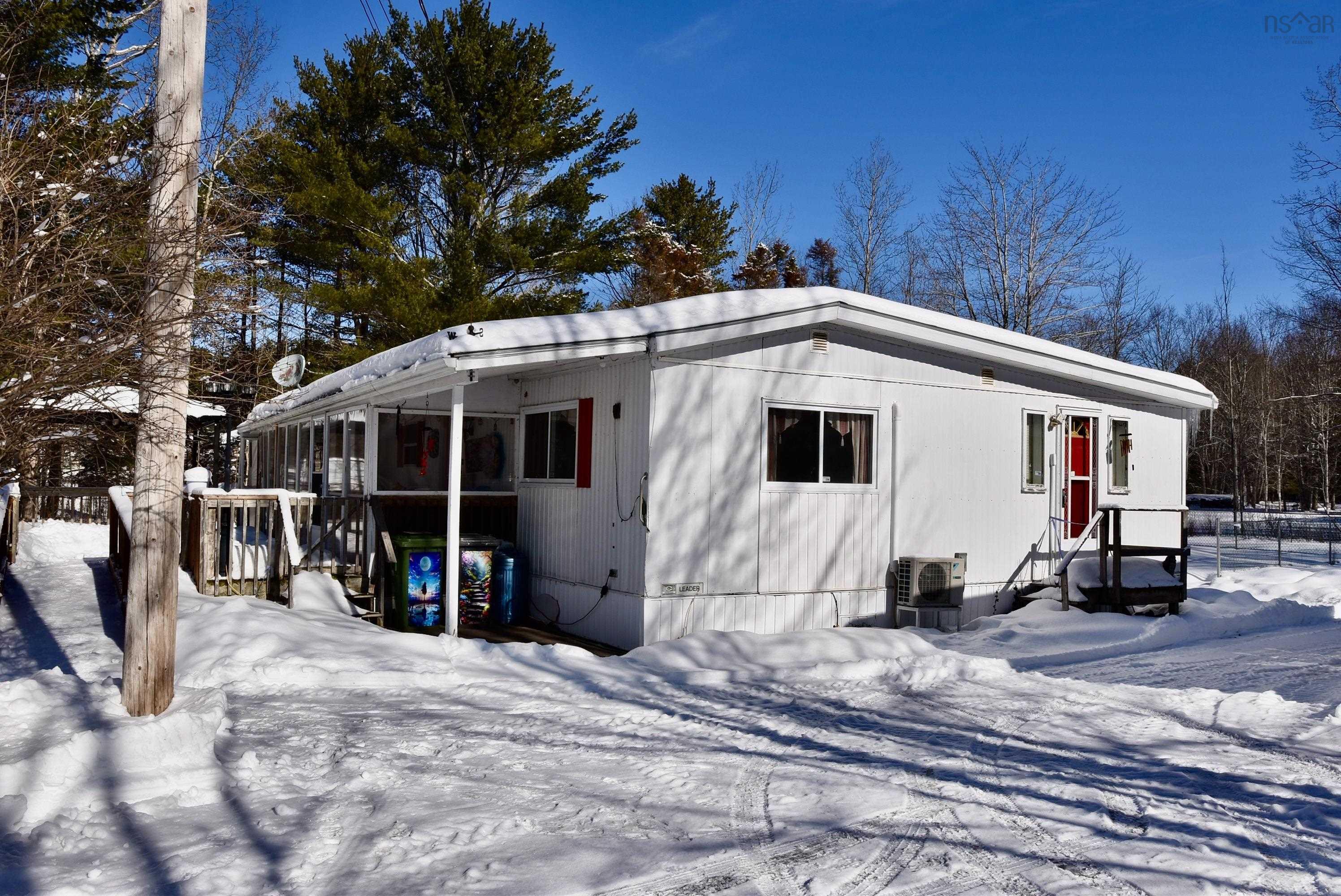 $255,000.00: 236 Weltons Lane, Meadowvale