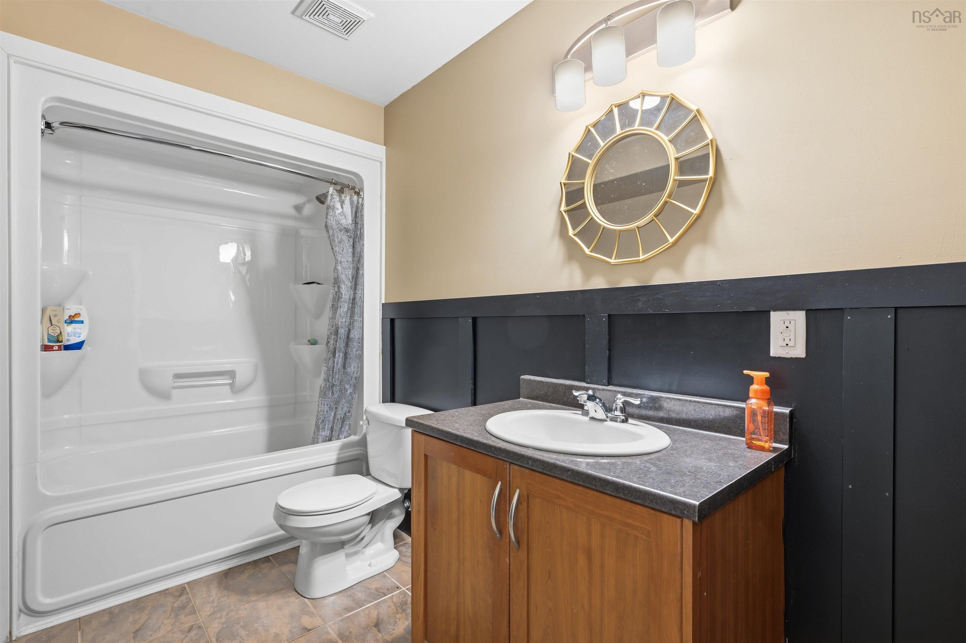 162 Beaver Bank Road, Lower Sackville, NS (MLS 202602917)