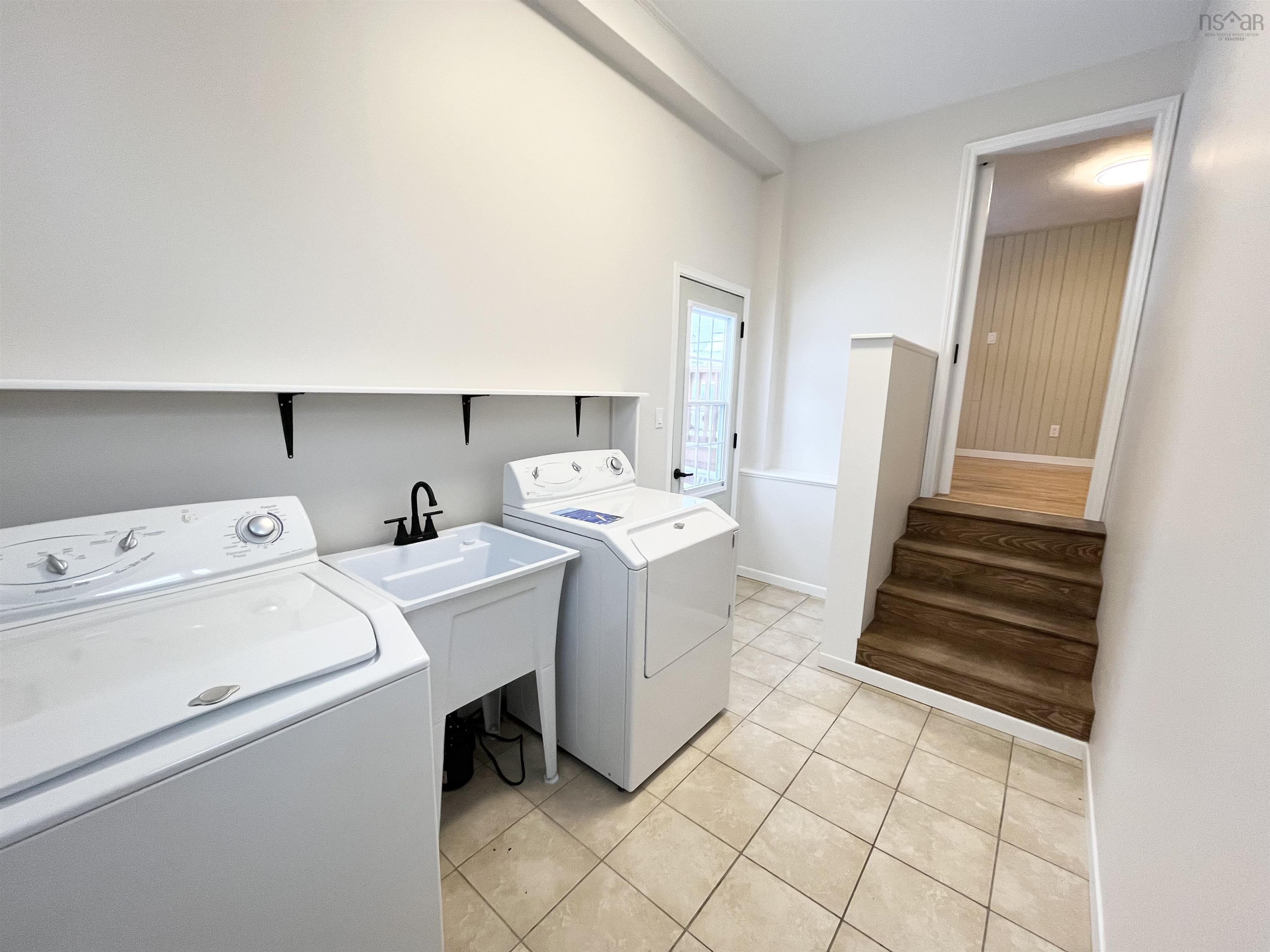 $499,000.00: 89 Stoney Island Road, North East Point