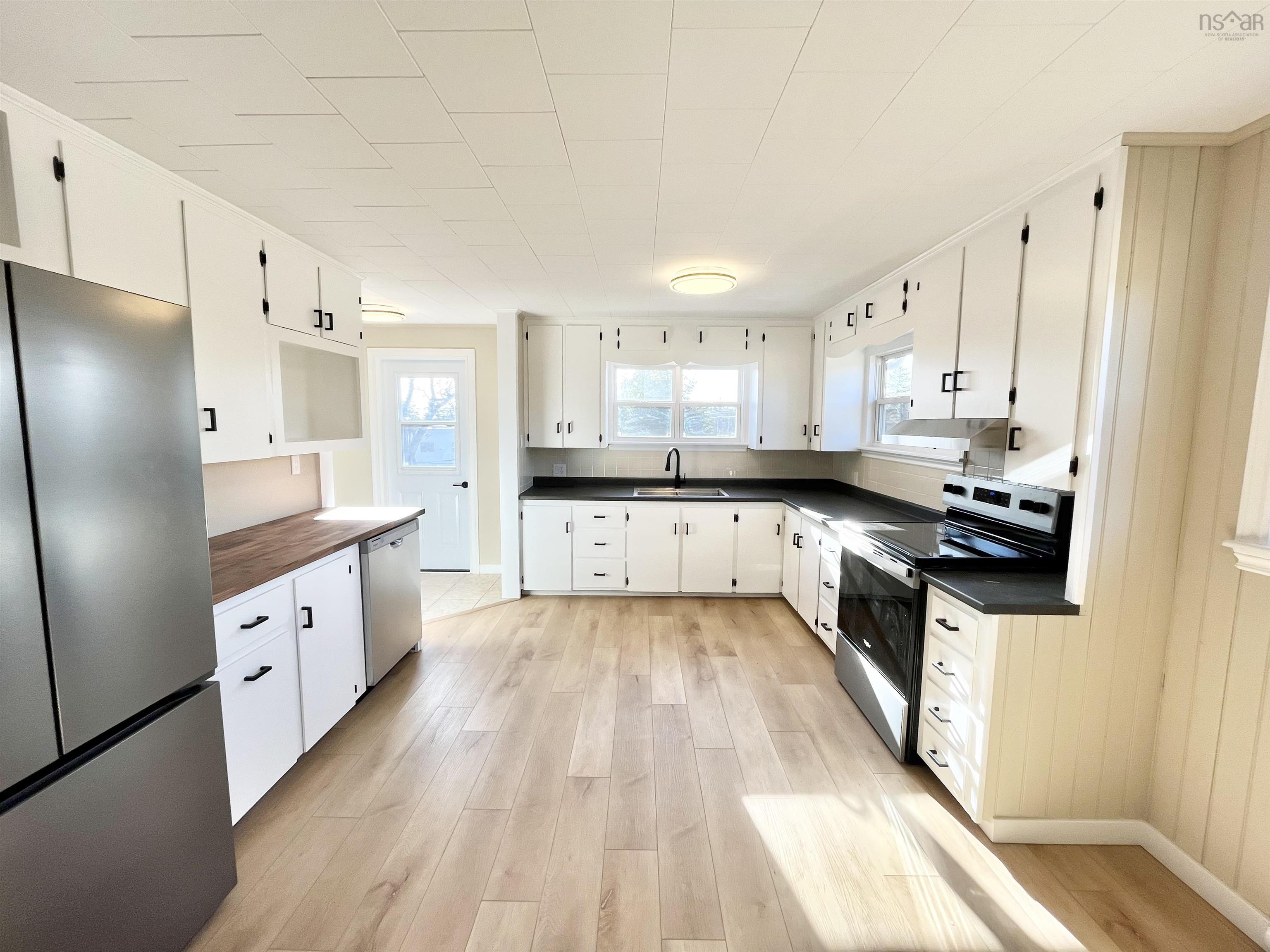 $449,000.00: 89 Stoney Island Road, North East Point